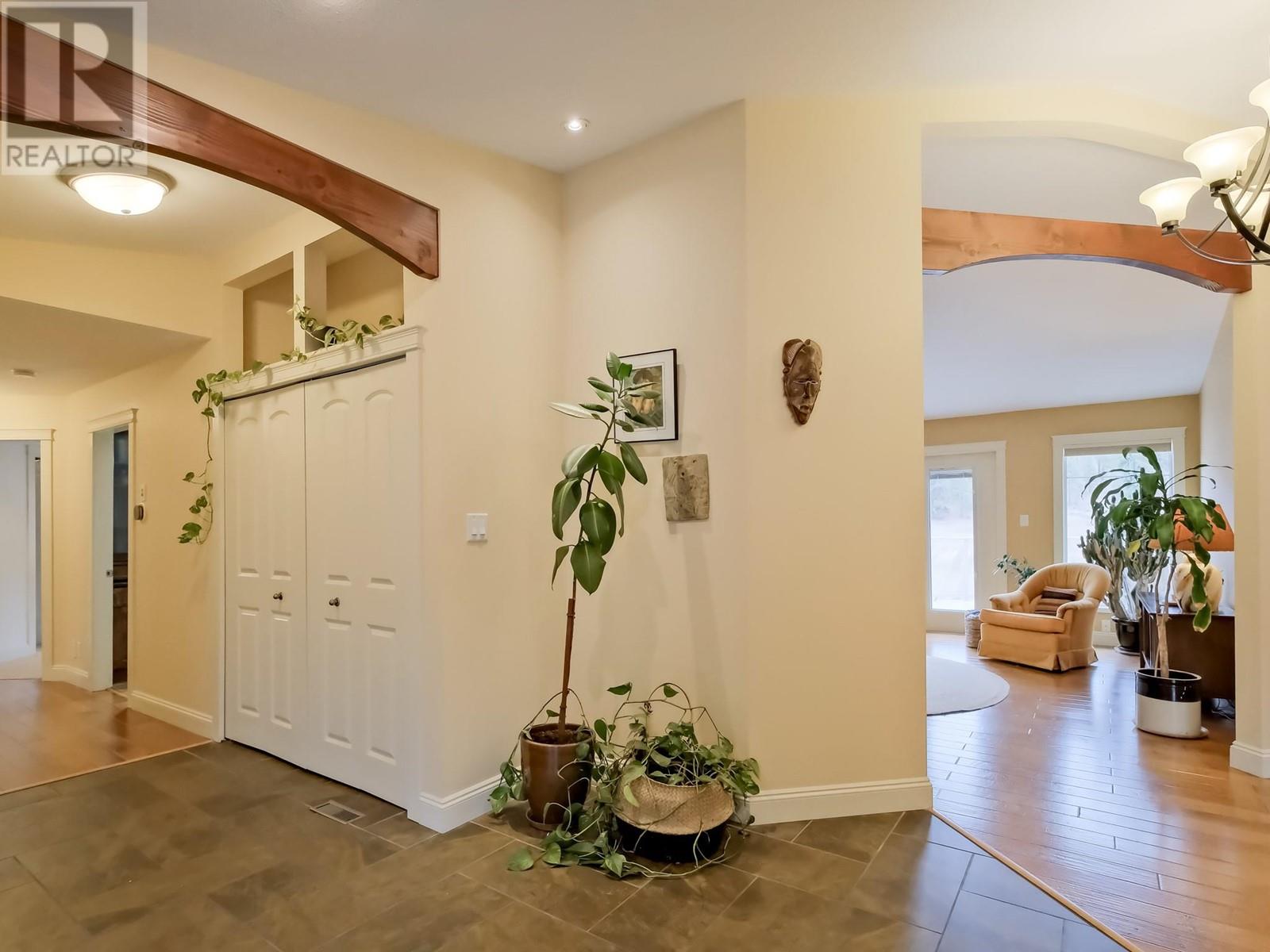 5617 Simpson Road, Summerland, British Columbia  V0H 1Z2 - Photo 7 - 10345870