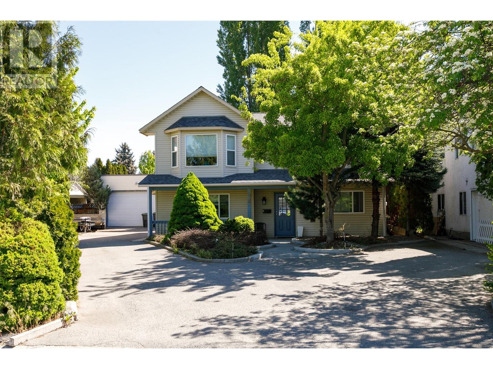 2997 Lowe Court, Kelowna, British Columbia  V1Y 8L3 - Photo 1 - 10343721