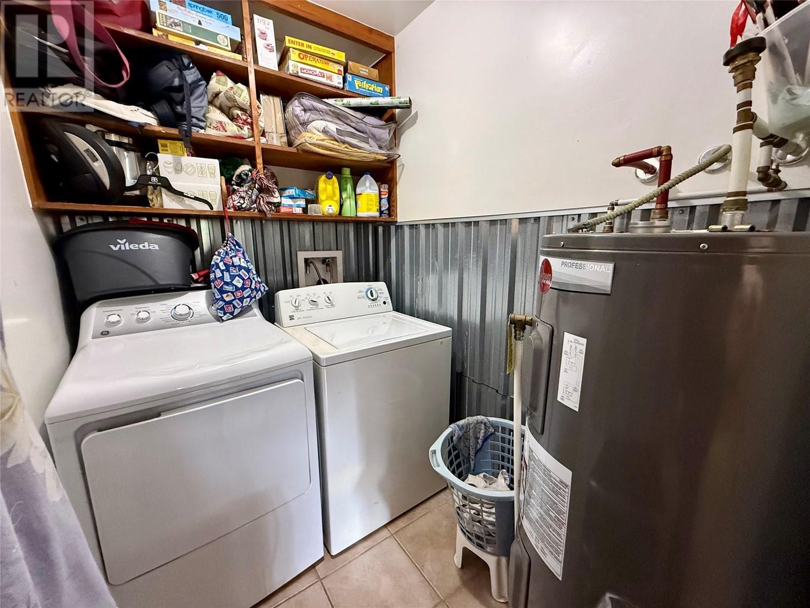 714 12th Street, Castlegar, British Columbia  V1N 2K3 - Photo 20 - 10345593