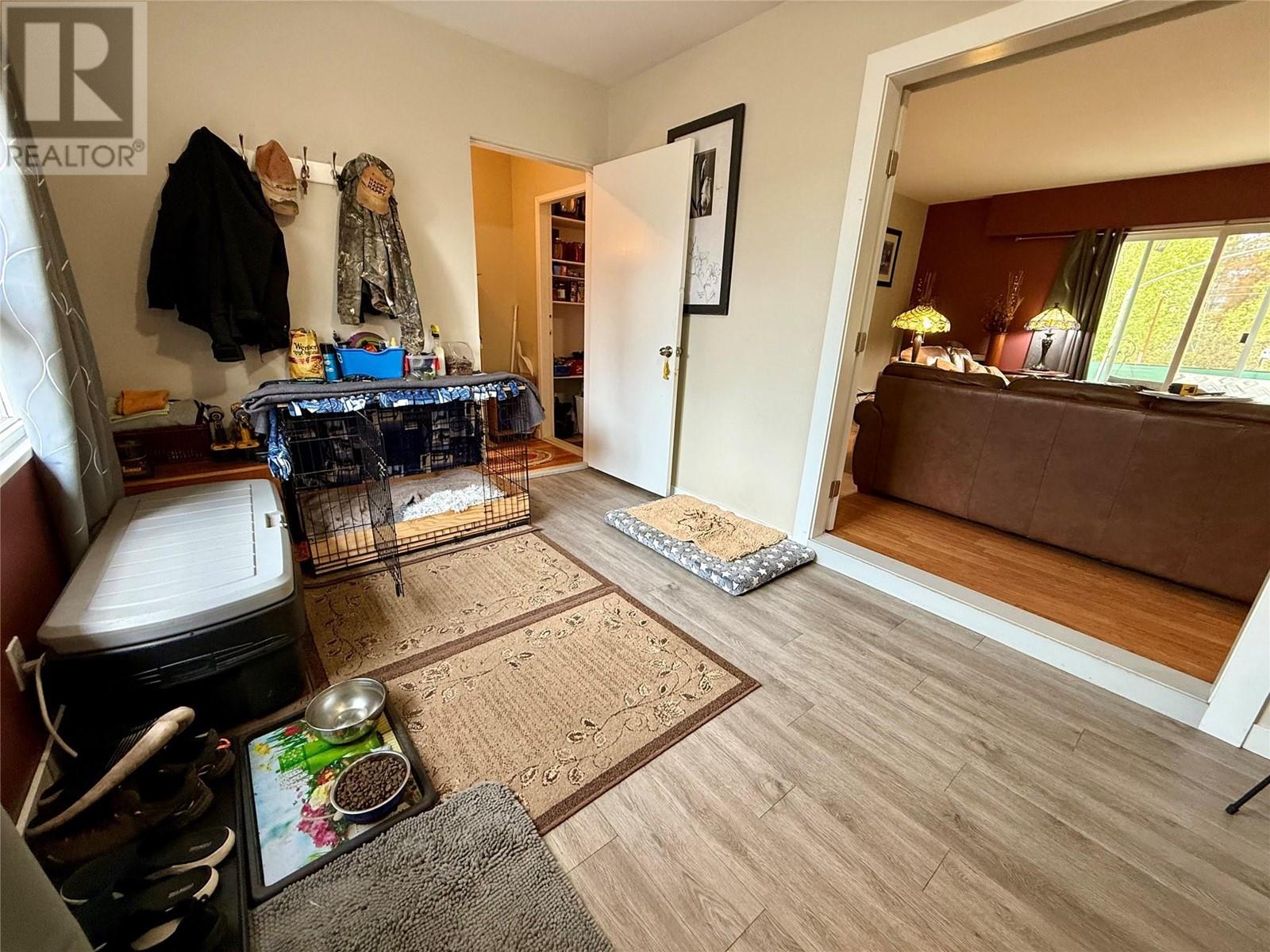 714 12th Street, Castlegar, British Columbia  V1N 2K3 - Photo 30 - 10345593