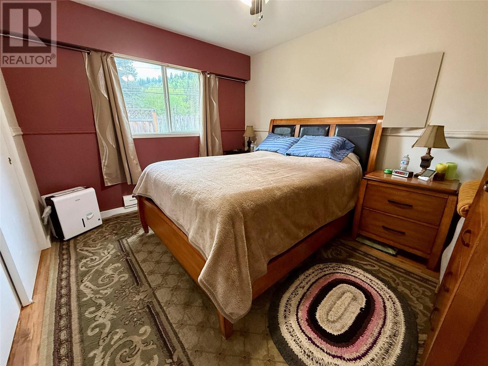 714 12th Street, Castlegar, British Columbia  V1N 2K3 - Photo 35 - 10345593
