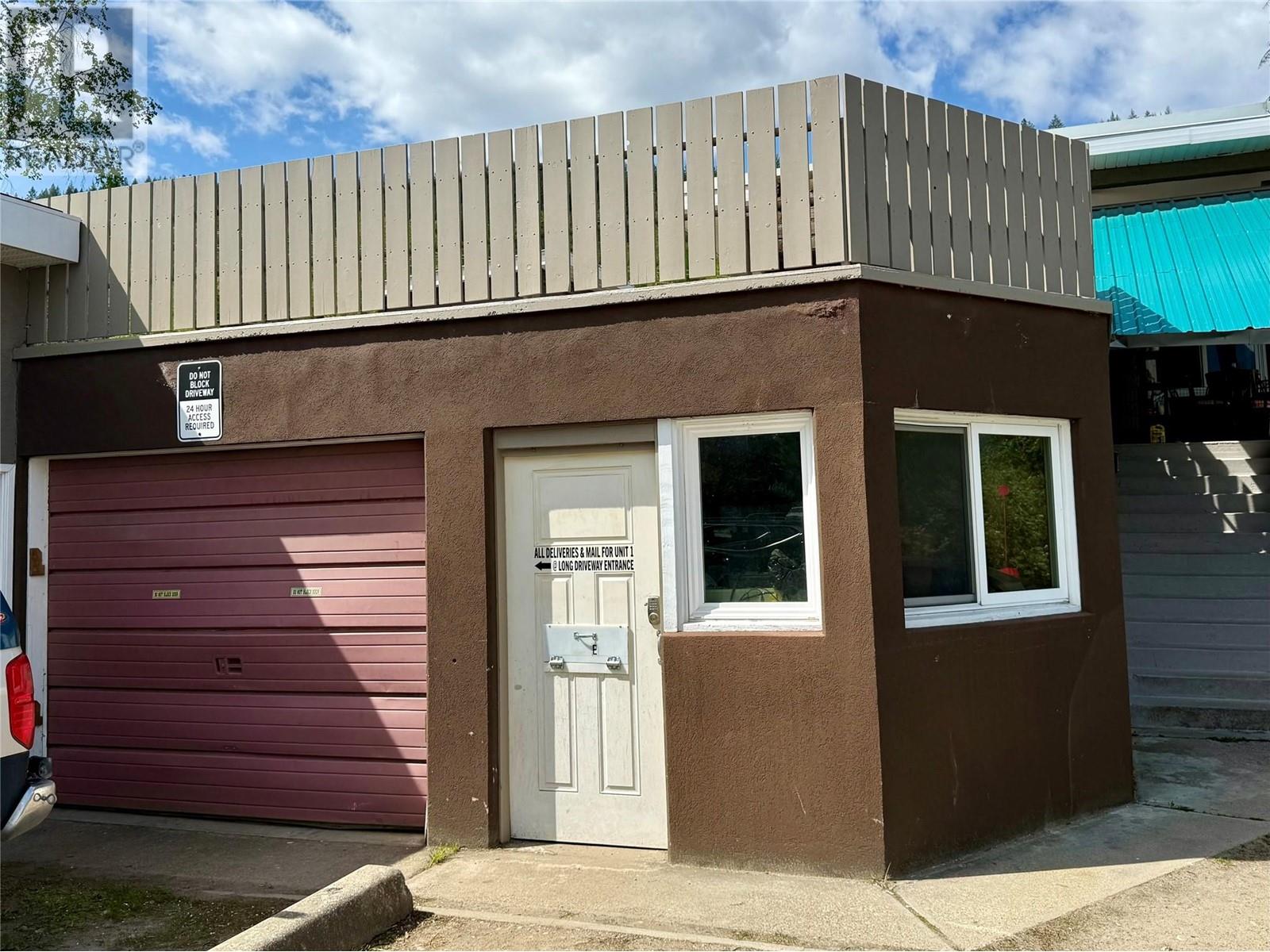714 12th Street, Castlegar, British Columbia  V1N 2K3 - Photo 5 - 10345593