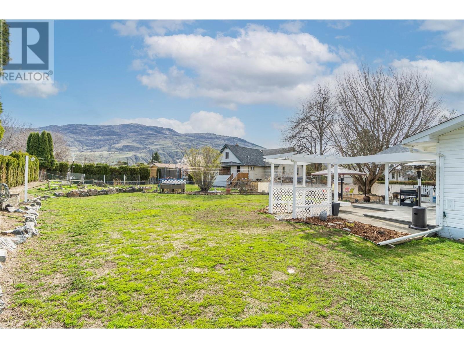 3241 Glendon Drive, Kamloops, British Columbia  V2B 7J9 - Photo 10 - 10345514