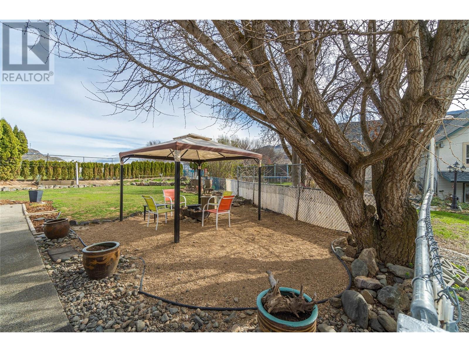 3241 Glendon Drive, Kamloops, British Columbia  V2B 7J9 - Photo 14 - 10345514