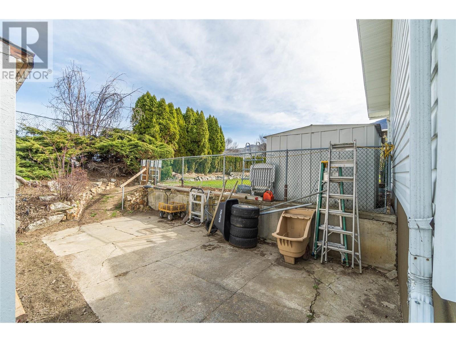 3241 Glendon Drive, Kamloops, British Columbia  V2B 7J9 - Photo 18 - 10345514