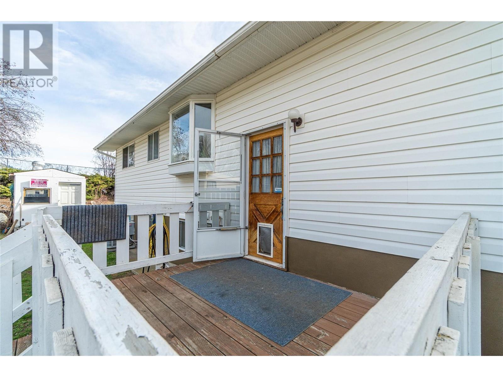 3241 Glendon Drive, Kamloops, British Columbia  V2B 7J9 - Photo 20 - 10345514