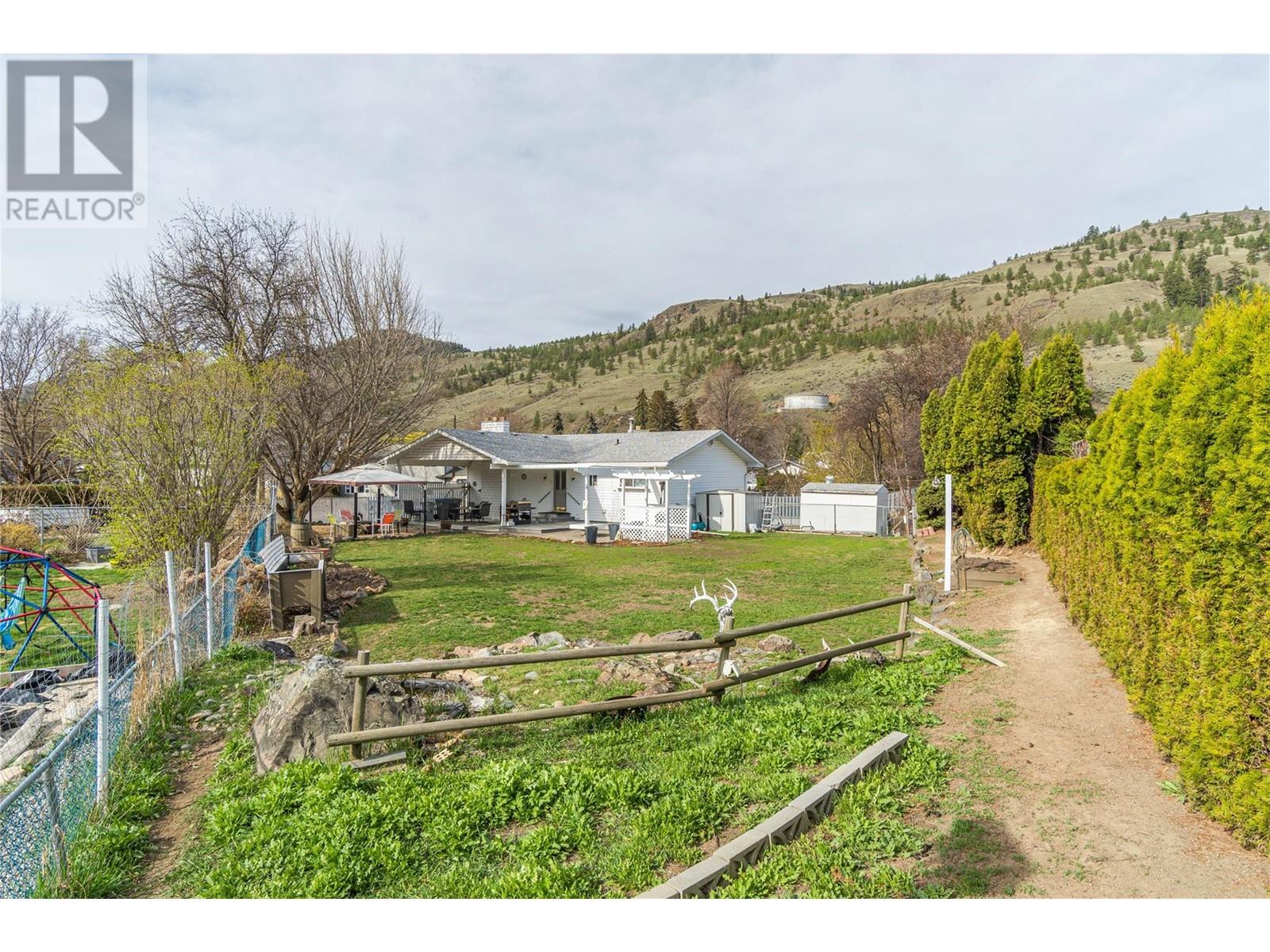 3241 Glendon Drive, Kamloops, British Columbia  V2B 7J9 - Photo 9 - 10345514