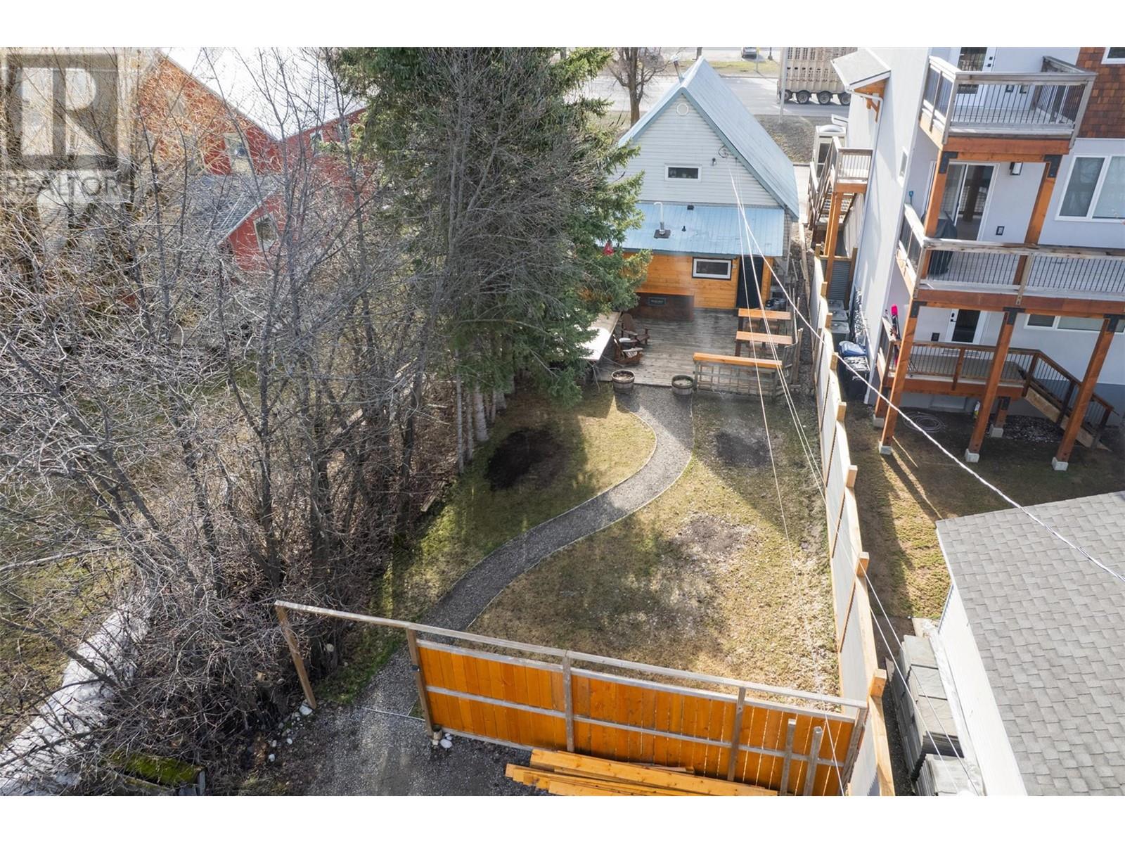 851 7th Avenue, Fernie, British Columbia  V0B 1M0 - Photo 33 - 10345790