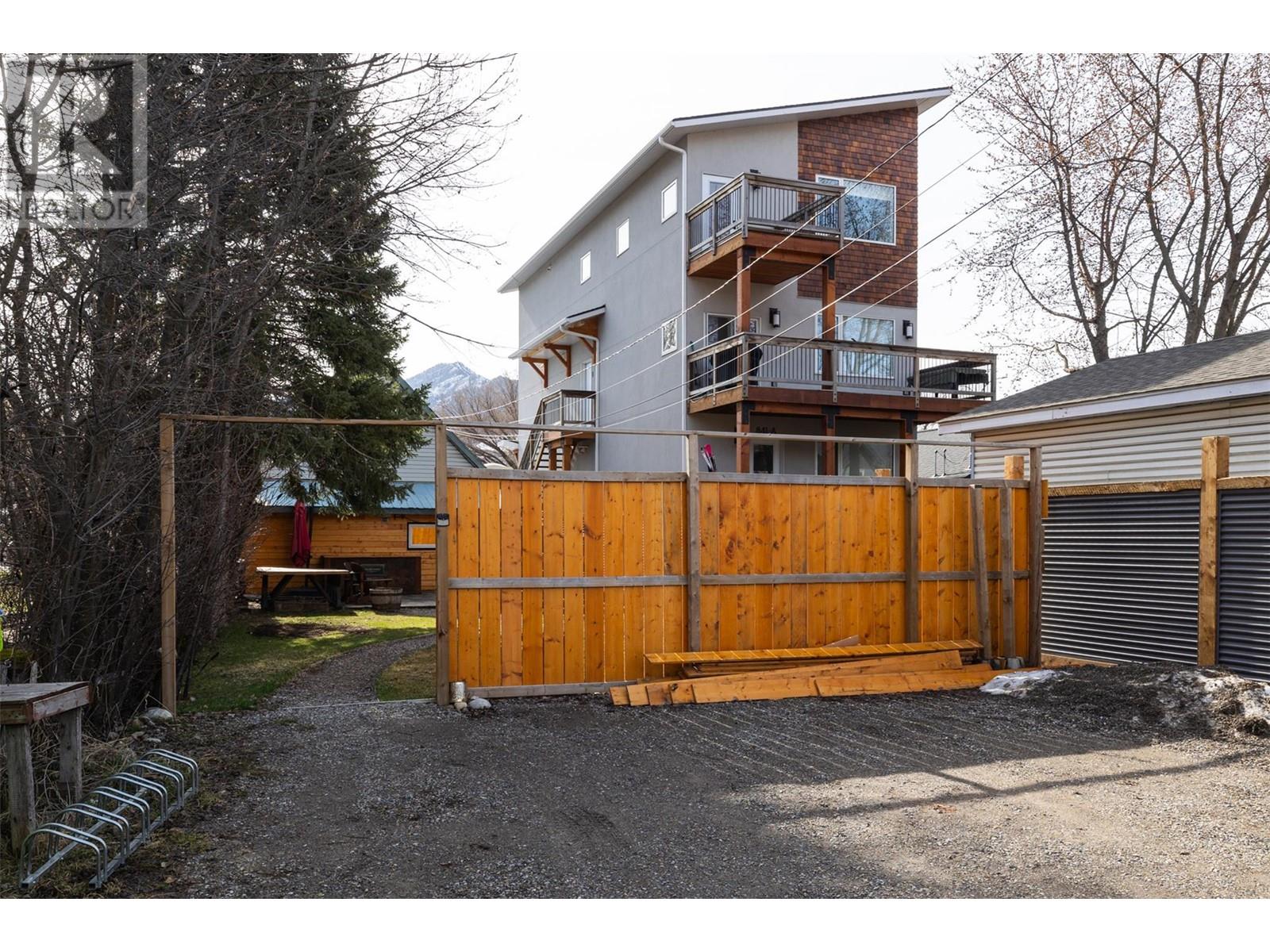 851 7th Avenue, Fernie, British Columbia  V0B 1M0 - Photo 37 - 10345790