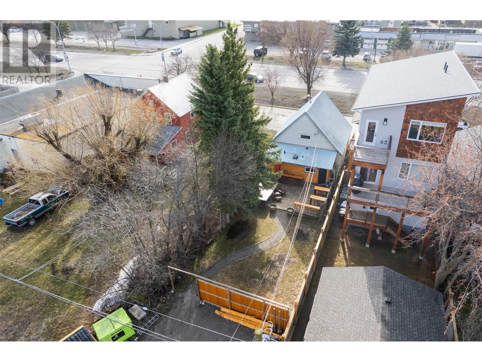 851 7th Avenue, Fernie, British Columbia  V0B 1M0 - Photo 38 - 10345790