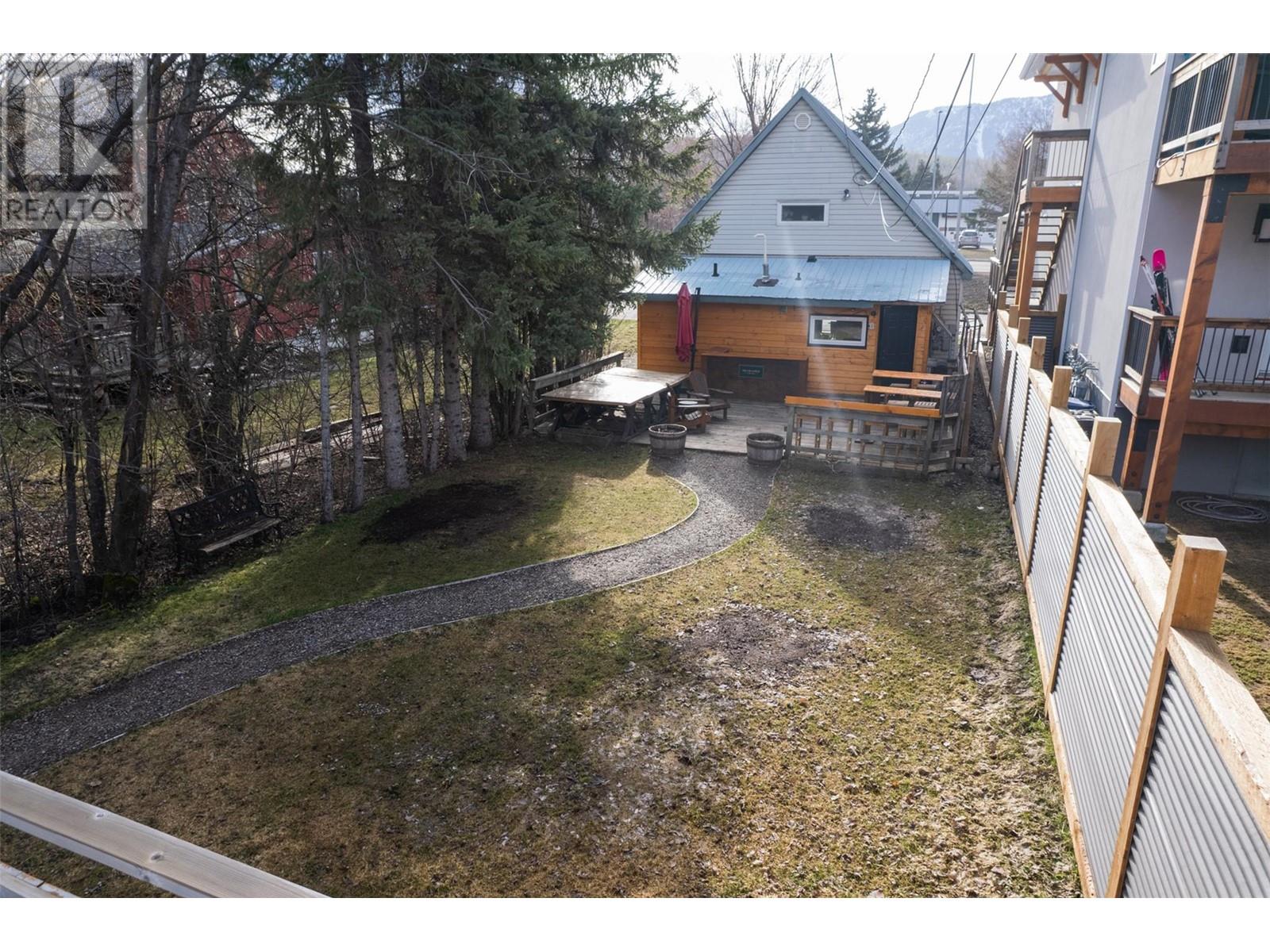 851 7th Avenue, Fernie, British Columbia  V0B 1M0 - Photo 43 - 10345790