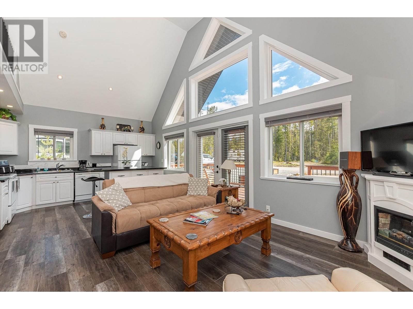 106 Parkside Place, Enderby, British Columbia  V0E 1V5 - Photo 10 - 10345287