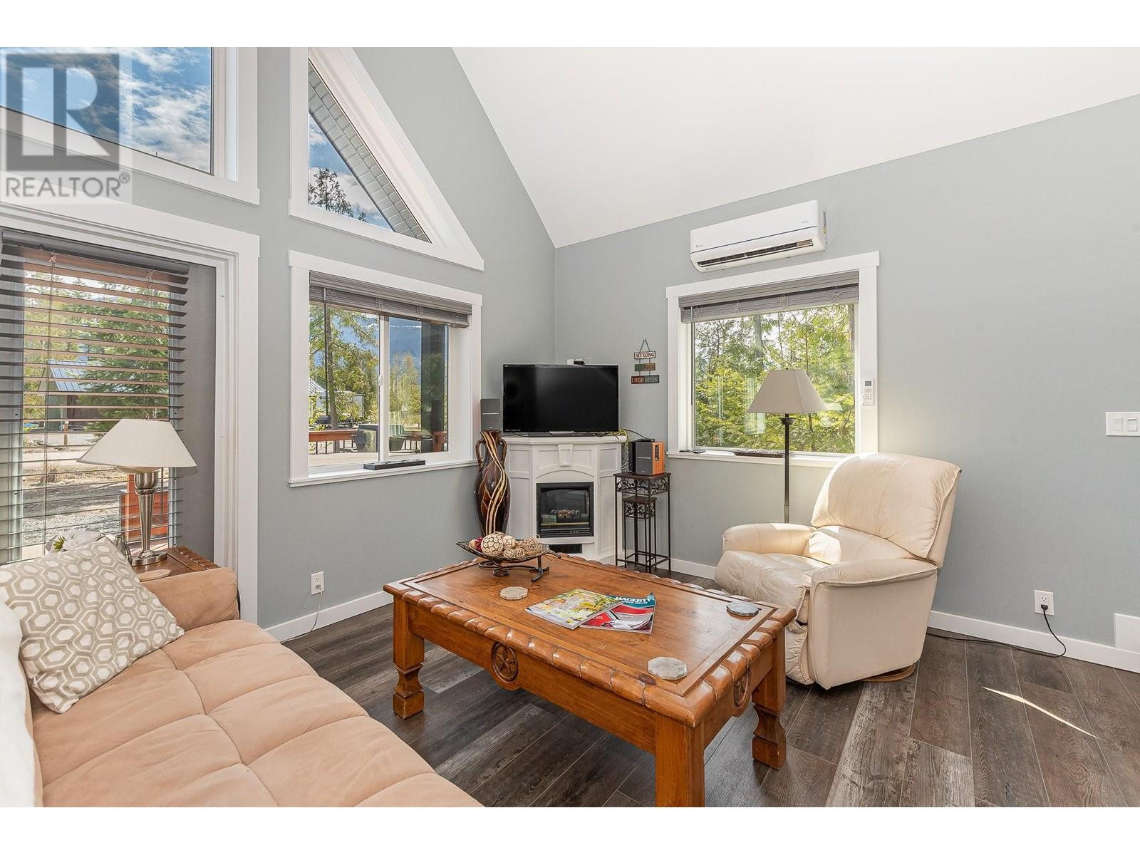 106 Parkside Place, Enderby, British Columbia  V0E 1V5 - Photo 11 - 10345287