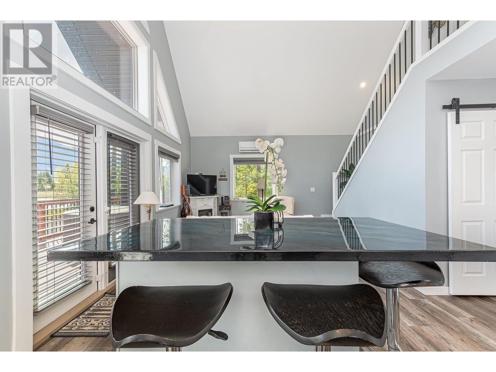 106 Parkside Place, Enderby, British Columbia  V0E 1V5 - Photo 9 - 10345287