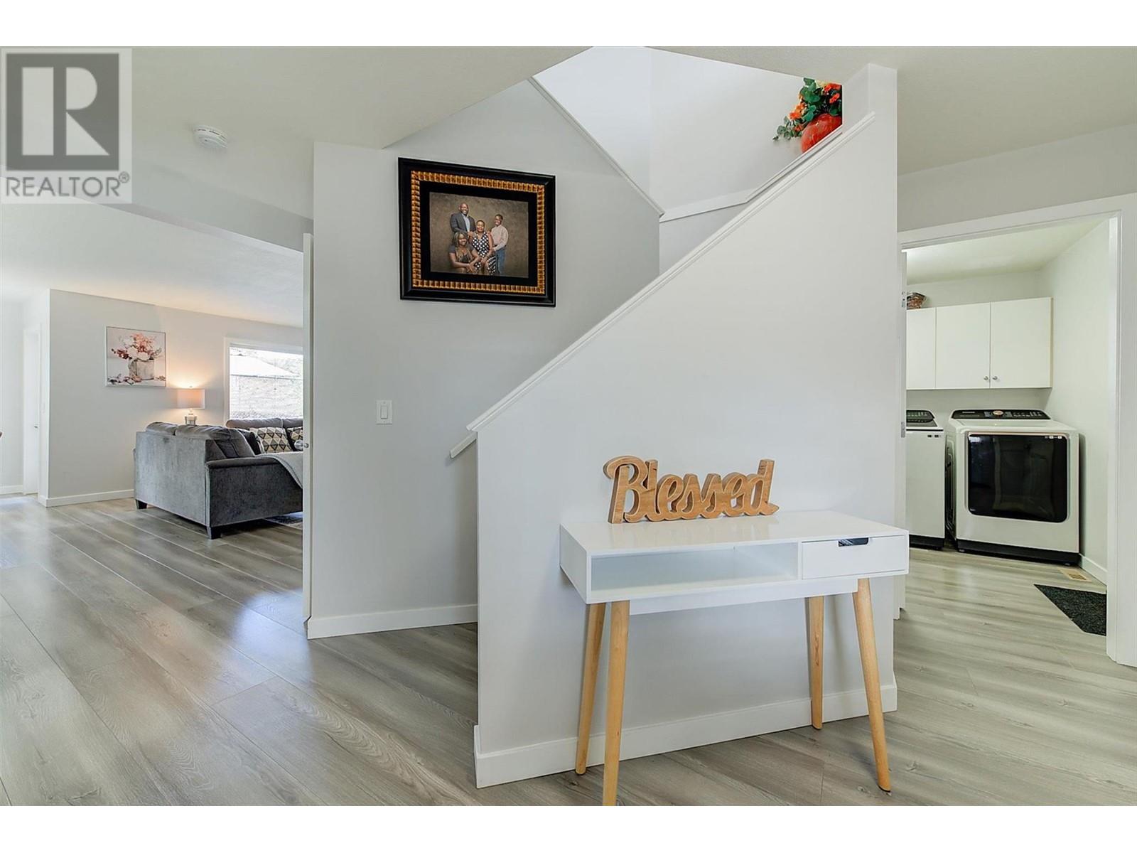 3515 Creekview Crescent, Westbank, British Columbia  V4T 3C5 - Photo 6 - 10345883