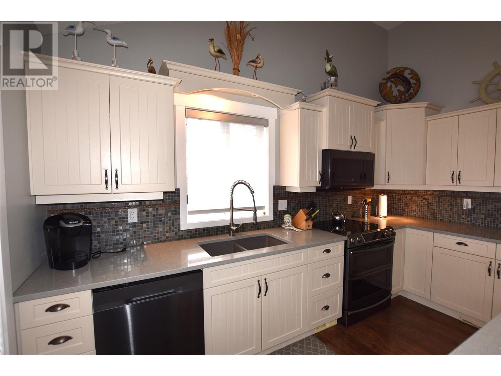 605 Elk Street, Vernon, British Columbia  V1H 2A1 - Photo 14 - 10345820