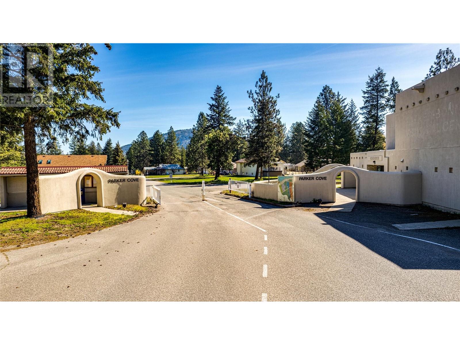 605 Elk Street, Vernon, British Columbia  V1H 2A1 - Photo 49 - 10345820
