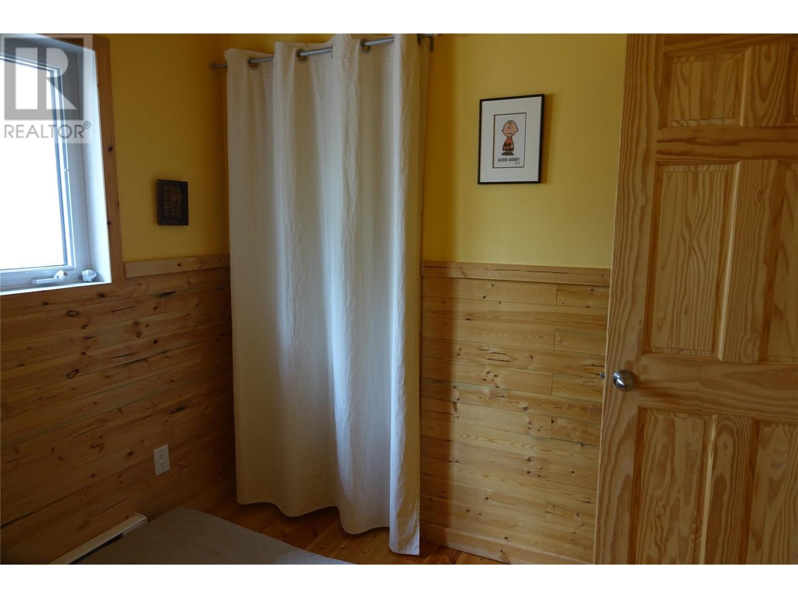 2304 Holmes-Deakin Road, Golden, British Columbia  V0A 1H1 - Photo 17 - 10345886