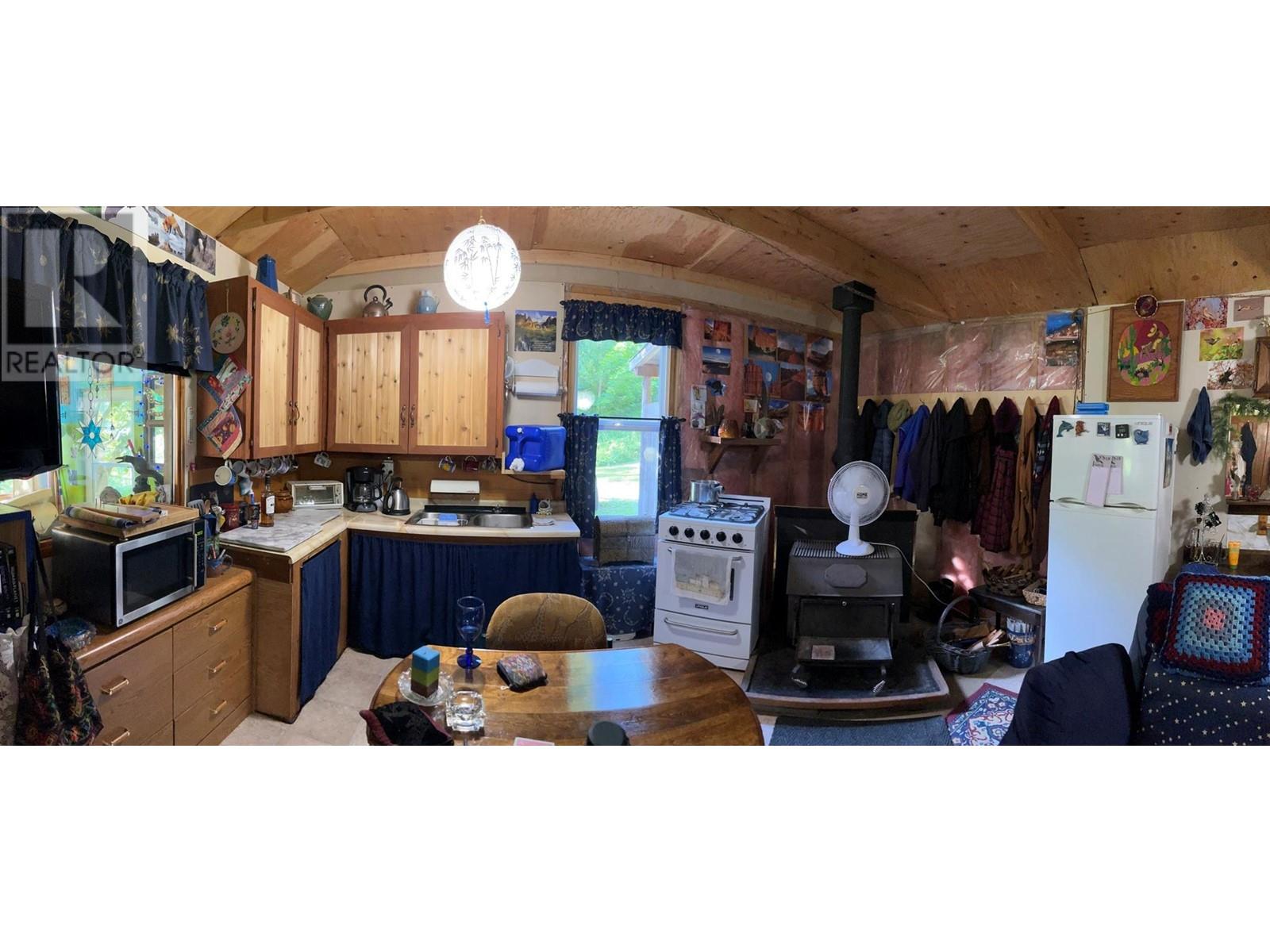 4460 6 Highway, Arrow Park, British Columbia  V0G 1R1 - Photo 21 - 10345865