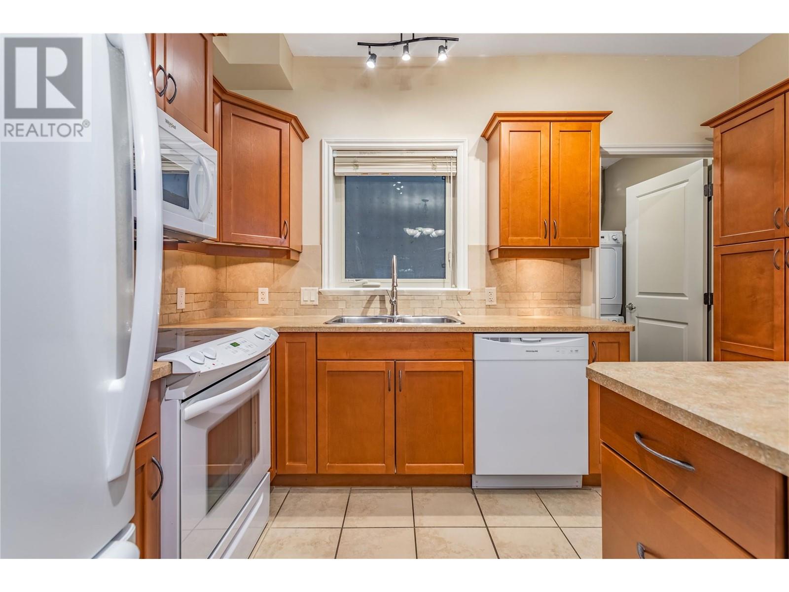 4433 Gordon Drive Unit# 117, Kelowna, British Columbia  V1W 1S9 - Photo 11 - 10345743