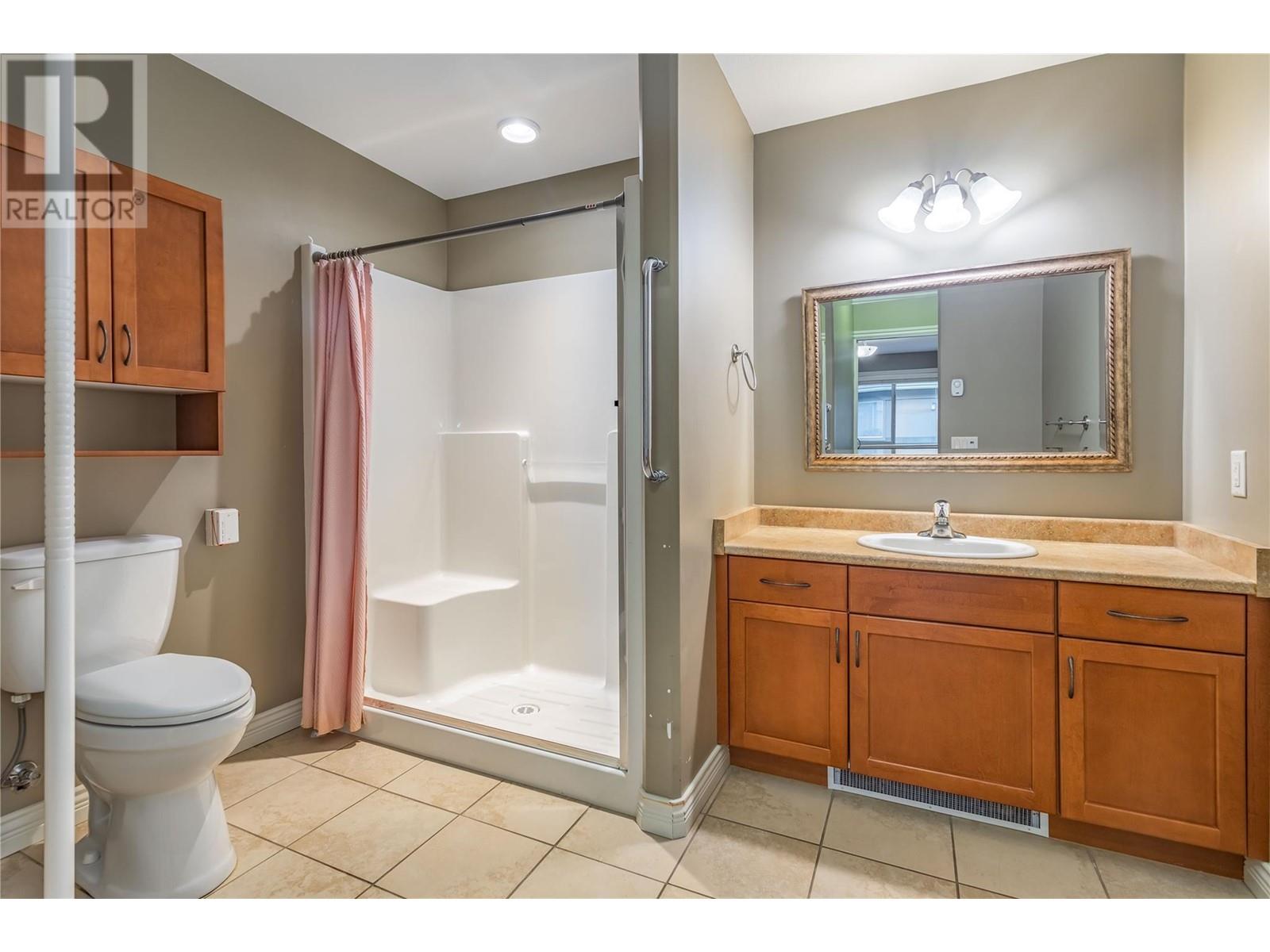 4433 Gordon Drive Unit# 117, Kelowna, British Columbia  V1W 1S9 - Photo 18 - 10345743