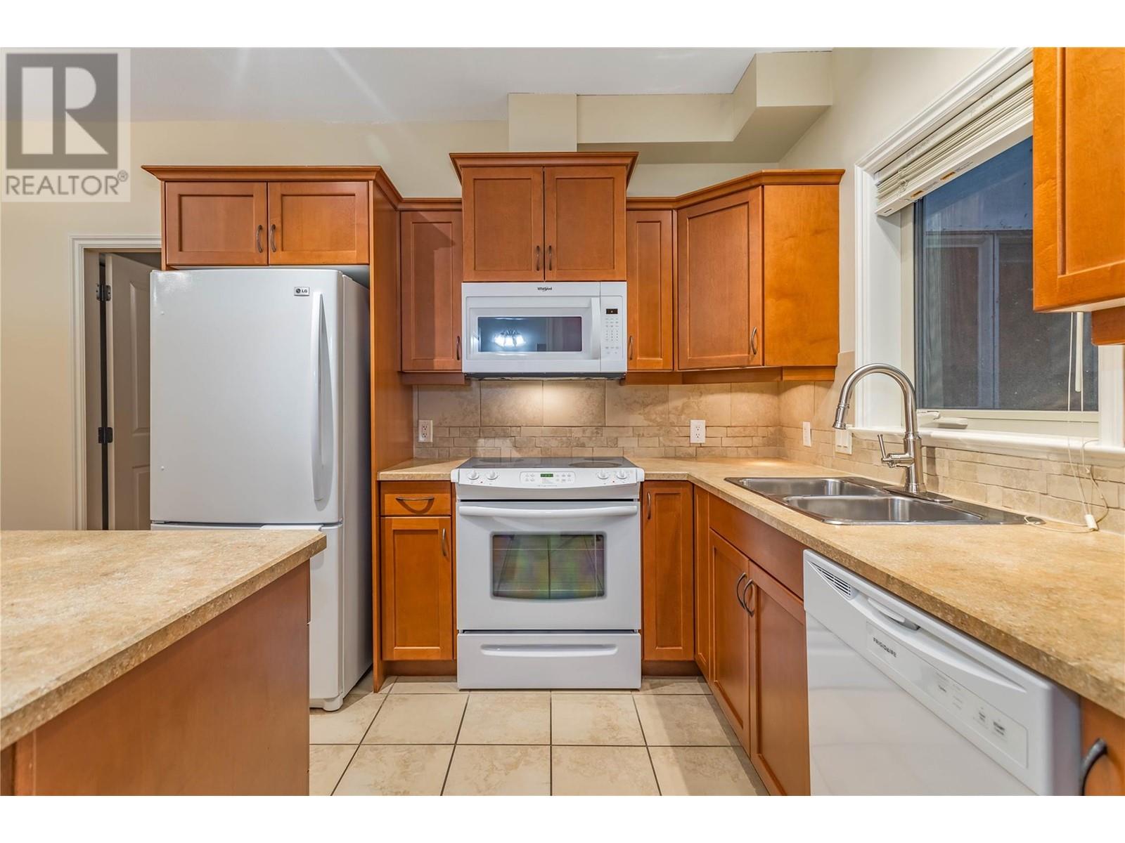 4433 Gordon Drive Unit# 117, Kelowna, British Columbia  V1W 1S9 - Photo 9 - 10345743