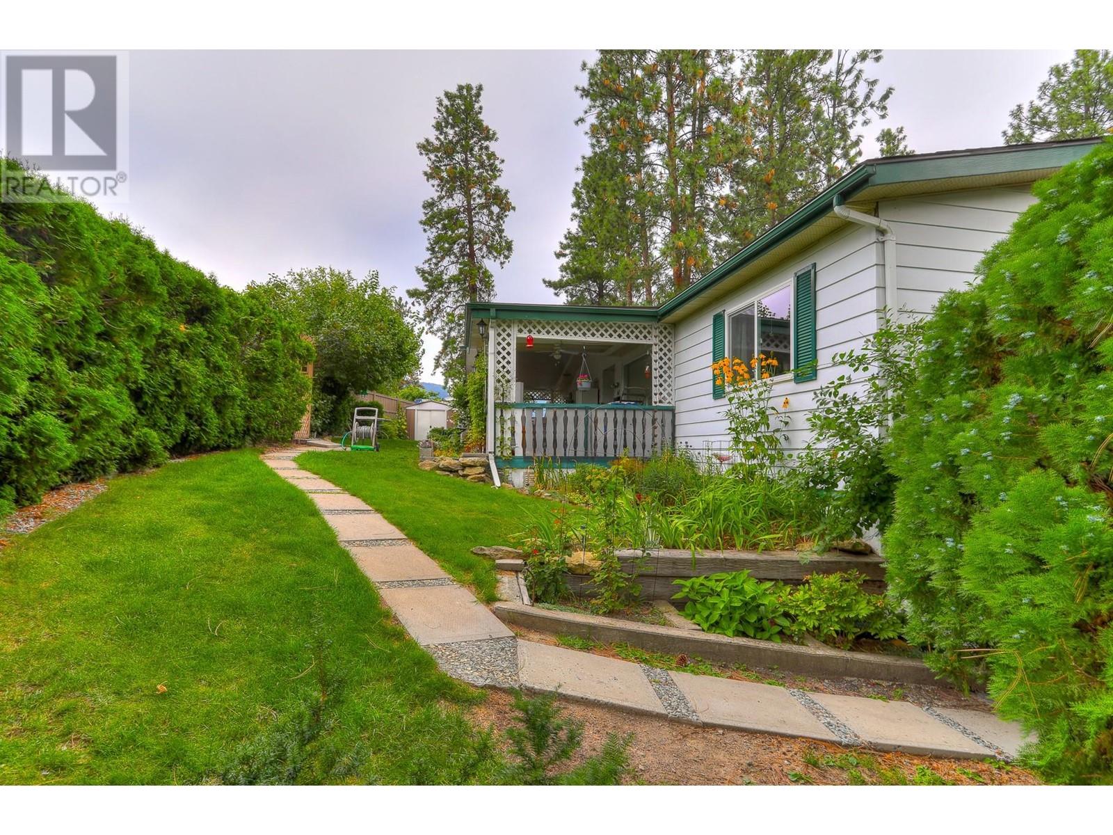 1999 97 S Highway Unit# 60, West Kelowna, British Columbia  V1Z 1B2 - Photo 3 - 10345611