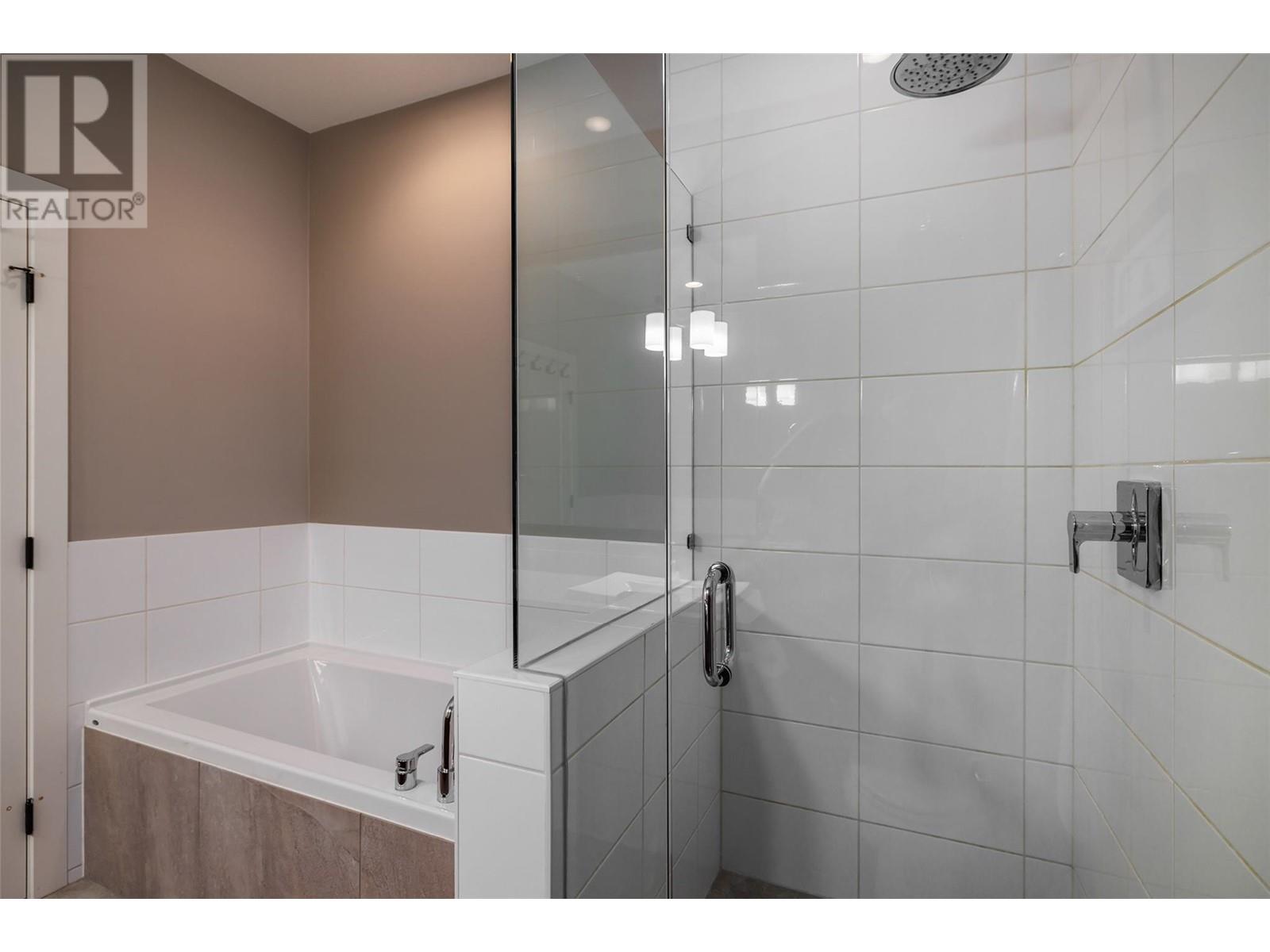 4000 Redstone Crescent Unit# 203, Peachland, British Columbia  V0H 1X5 - Photo 13 - 10345548