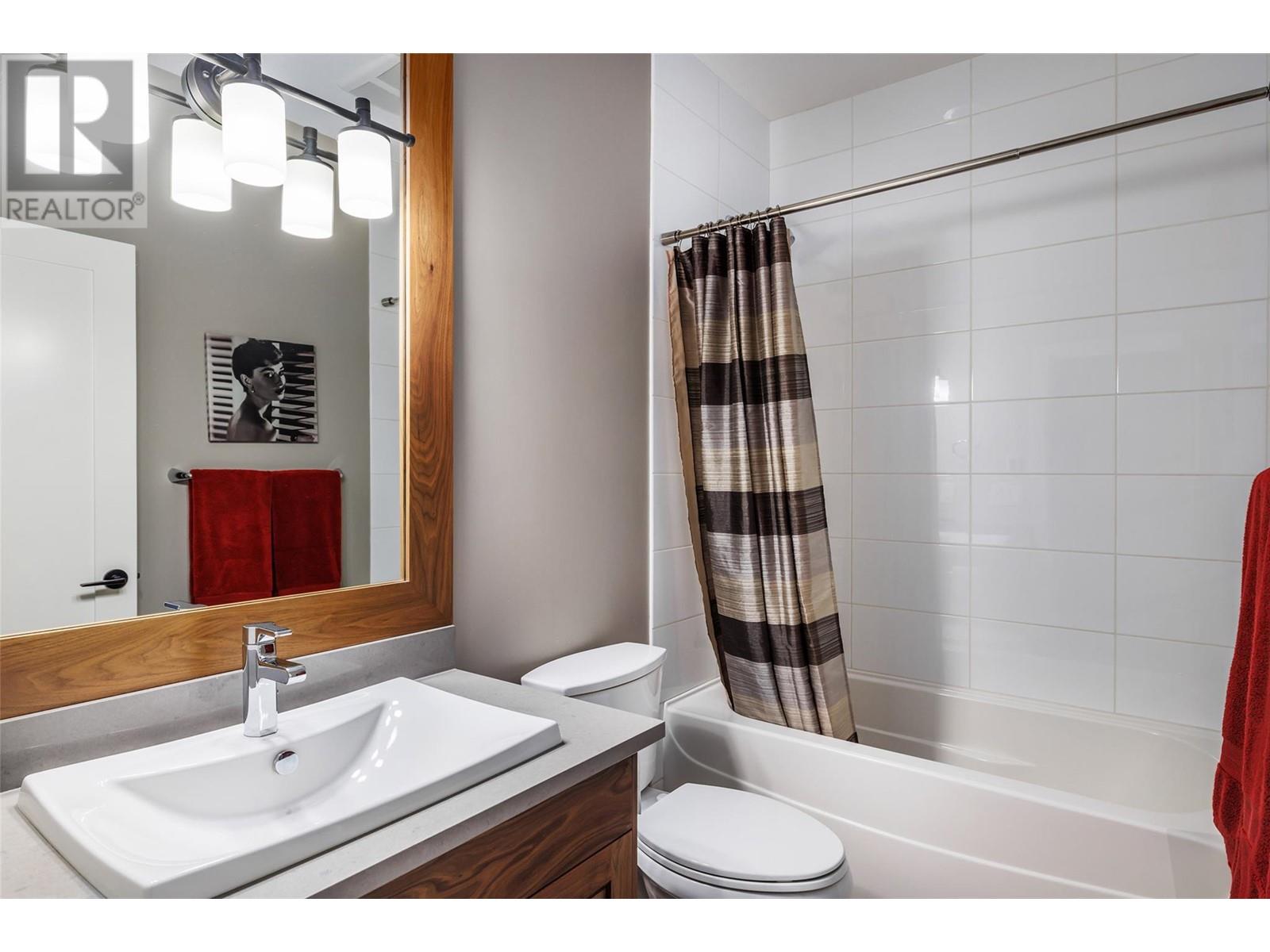 4000 Redstone Crescent Unit# 203, Peachland, British Columbia  V0H 1X5 - Photo 18 - 10345548
