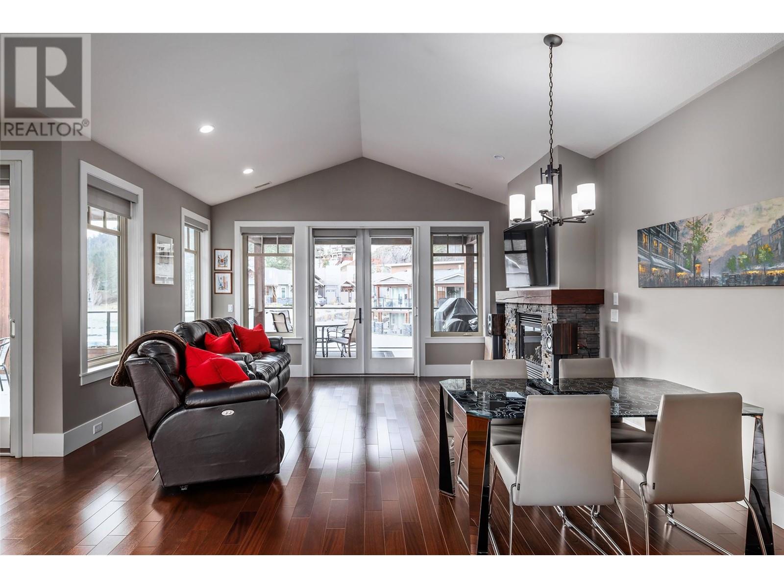4000 Redstone Crescent Unit# 203, Peachland, British Columbia  V0H 1X5 - Photo 6 - 10345548