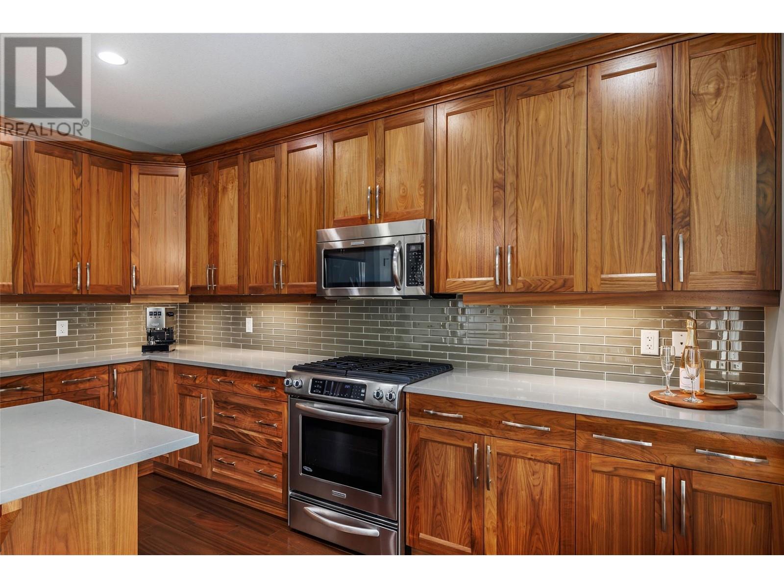 4000 Redstone Crescent Unit# 203, Peachland, British Columbia  V0H 1X5 - Photo 9 - 10345548