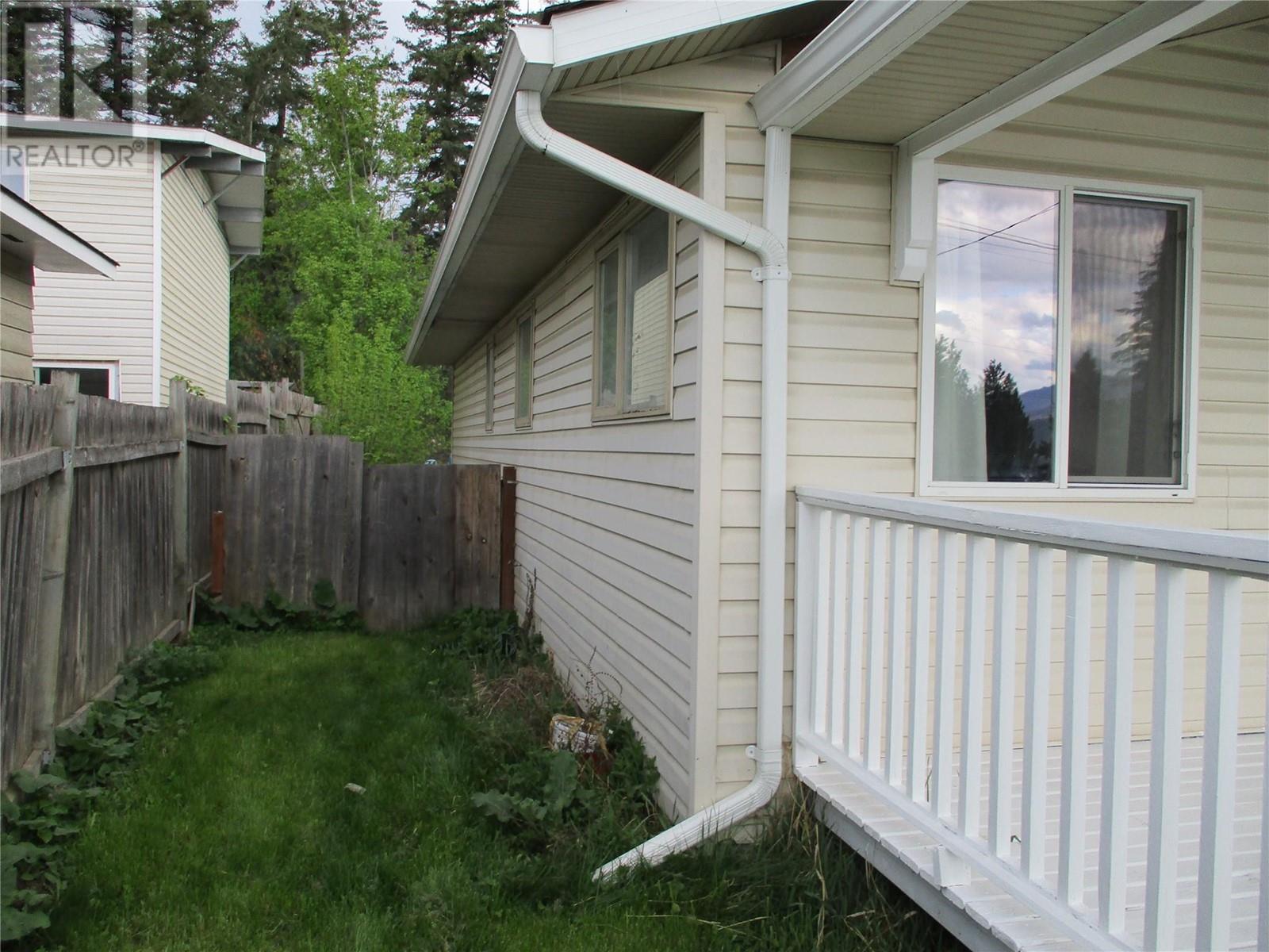 2805 Caen Road, Sorrento, British Columbia  V0E 2W0 - Photo 35 - 10345387