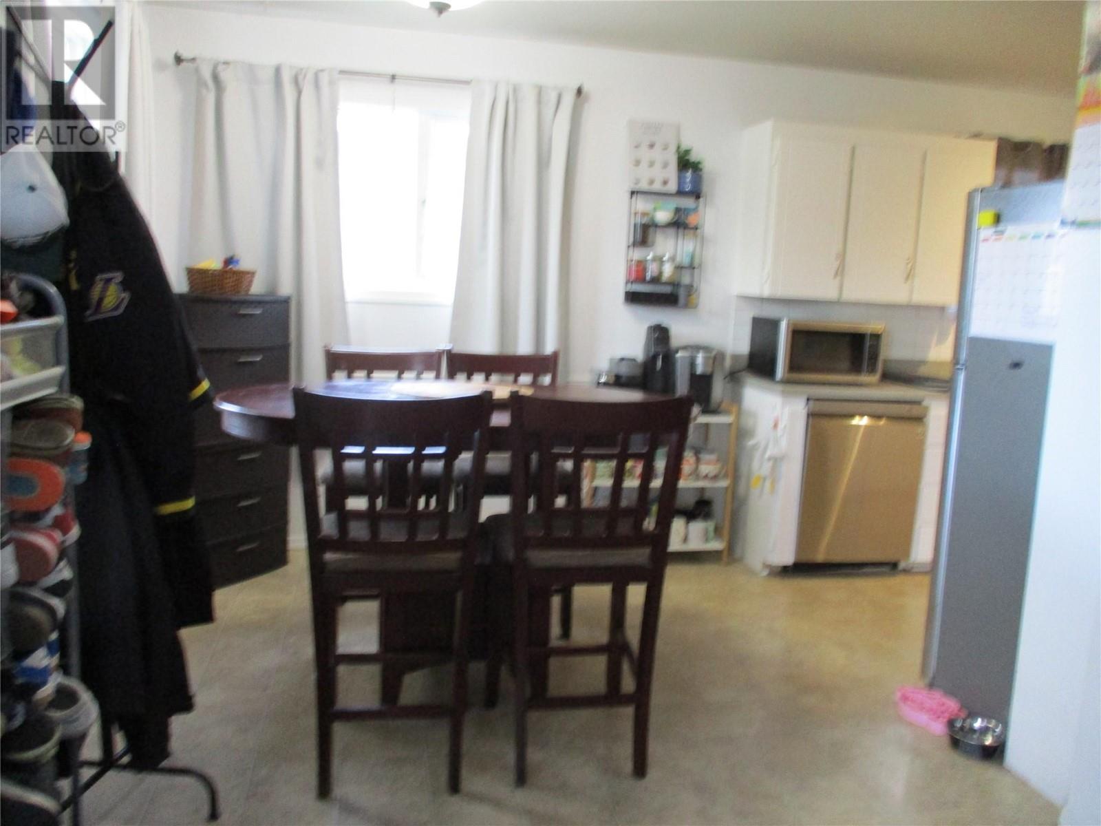 2805 Caen Road, Sorrento, British Columbia  V0E 2W0 - Photo 6 - 10345387