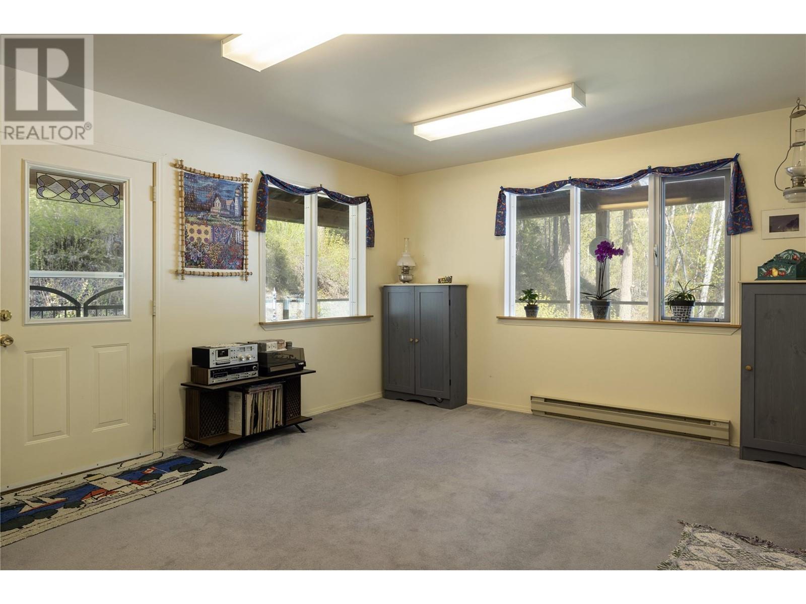 394 Gunter-Ellison Road, Enderby, British Columbia  V4Y 4G2 - Photo 12 - 10345897