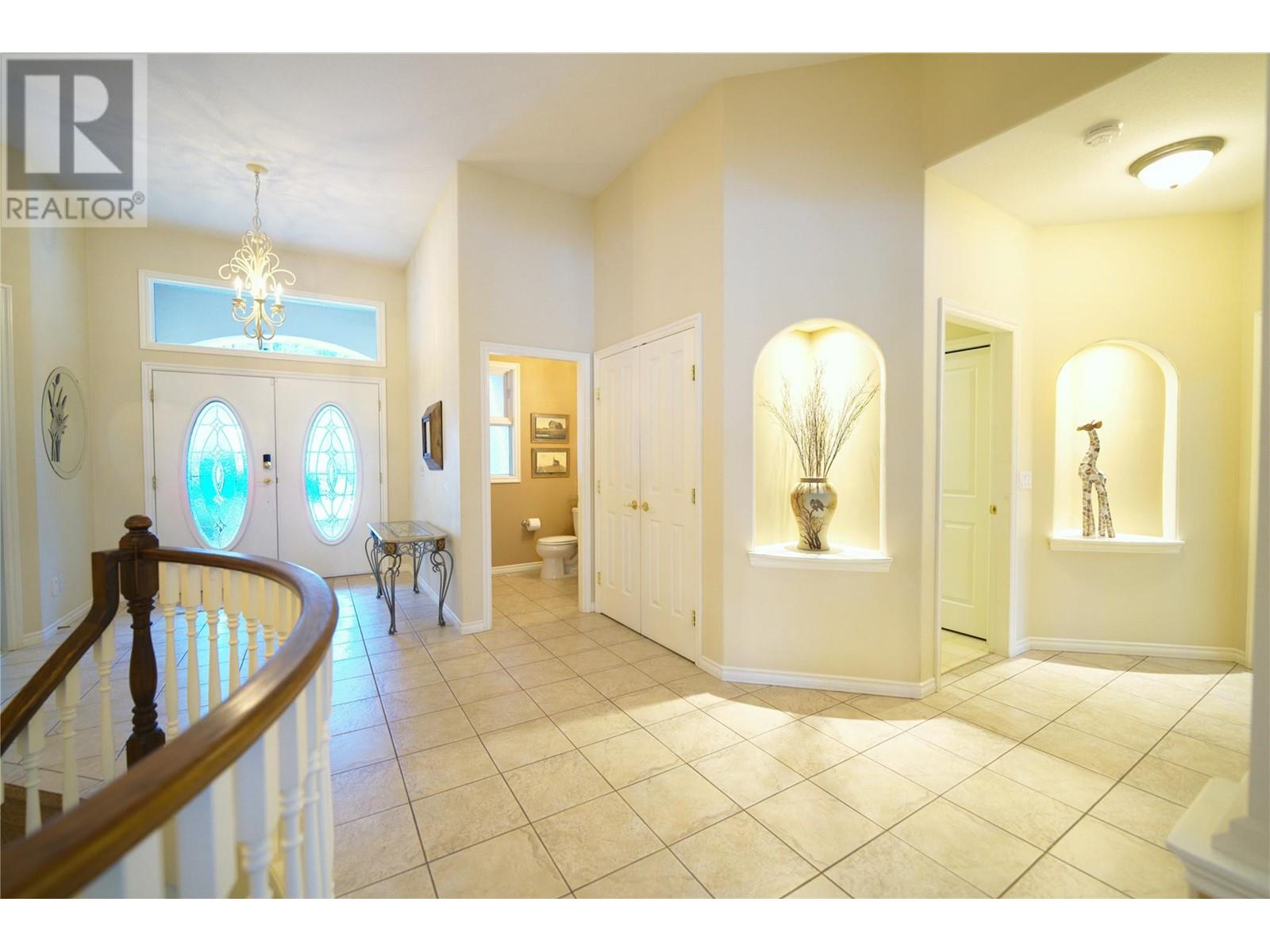3905 Gallaghers Circle, Kelowna, British Columbia  V1W 3Z9 - Photo 16 - 10345835