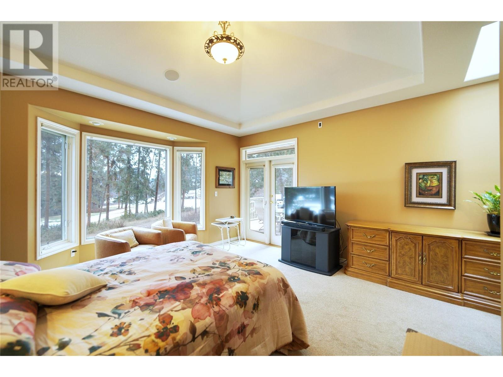3905 Gallaghers Circle, Kelowna, British Columbia  V1W 3Z9 - Photo 19 - 10345835