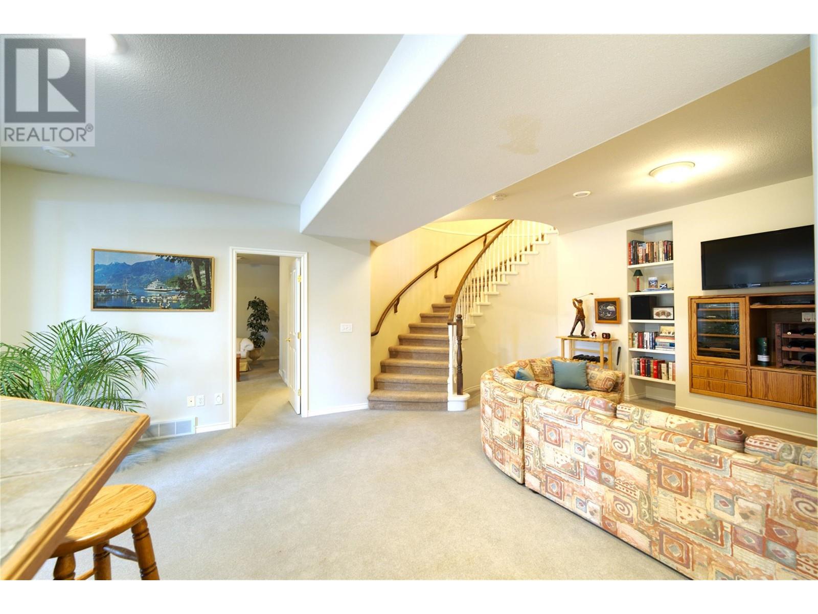 3905 Gallaghers Circle, Kelowna, British Columbia  V1W 3Z9 - Photo 25 - 10345835