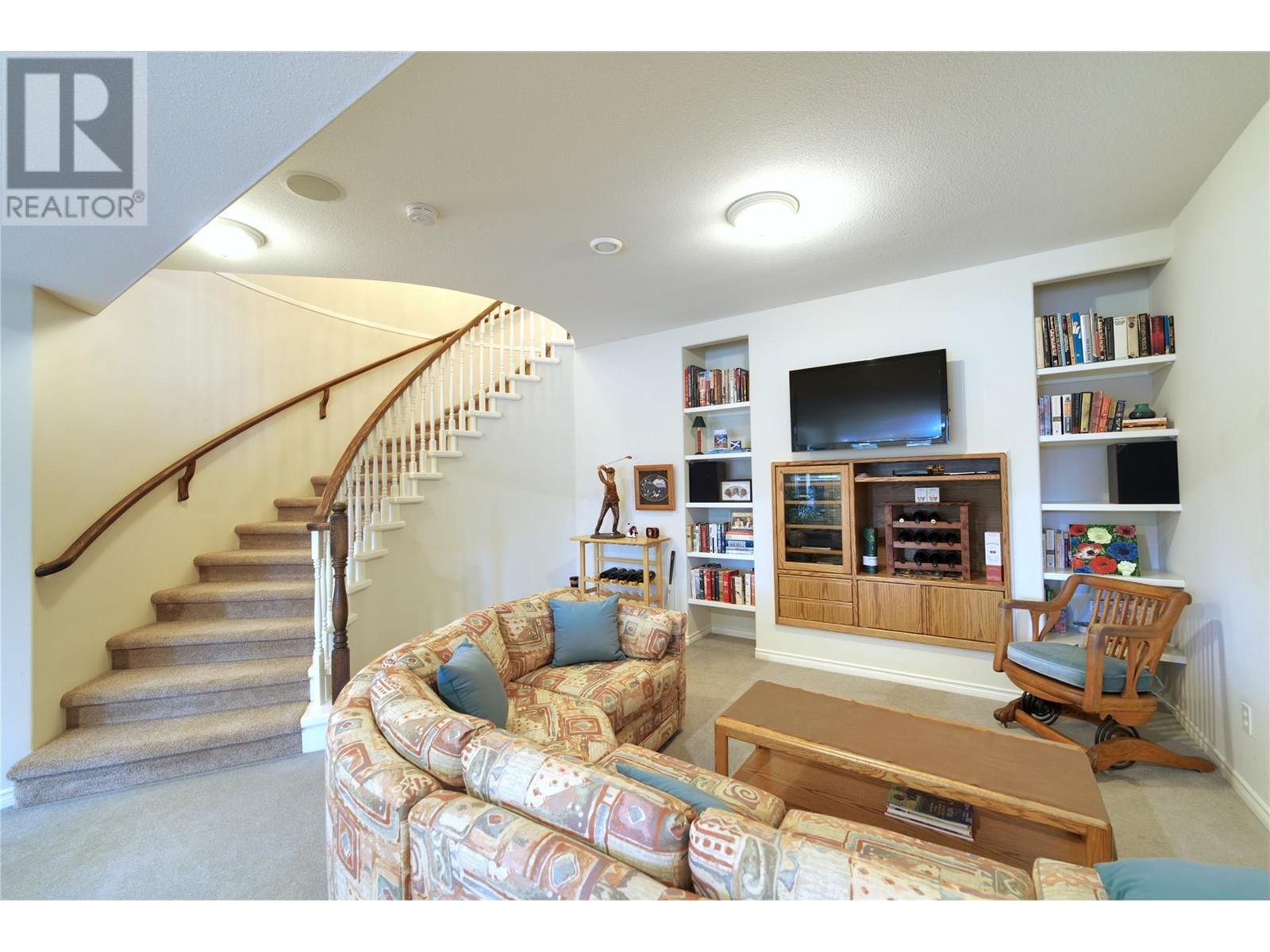 3905 Gallaghers Circle, Kelowna, British Columbia  V1W 3Z9 - Photo 26 - 10345835