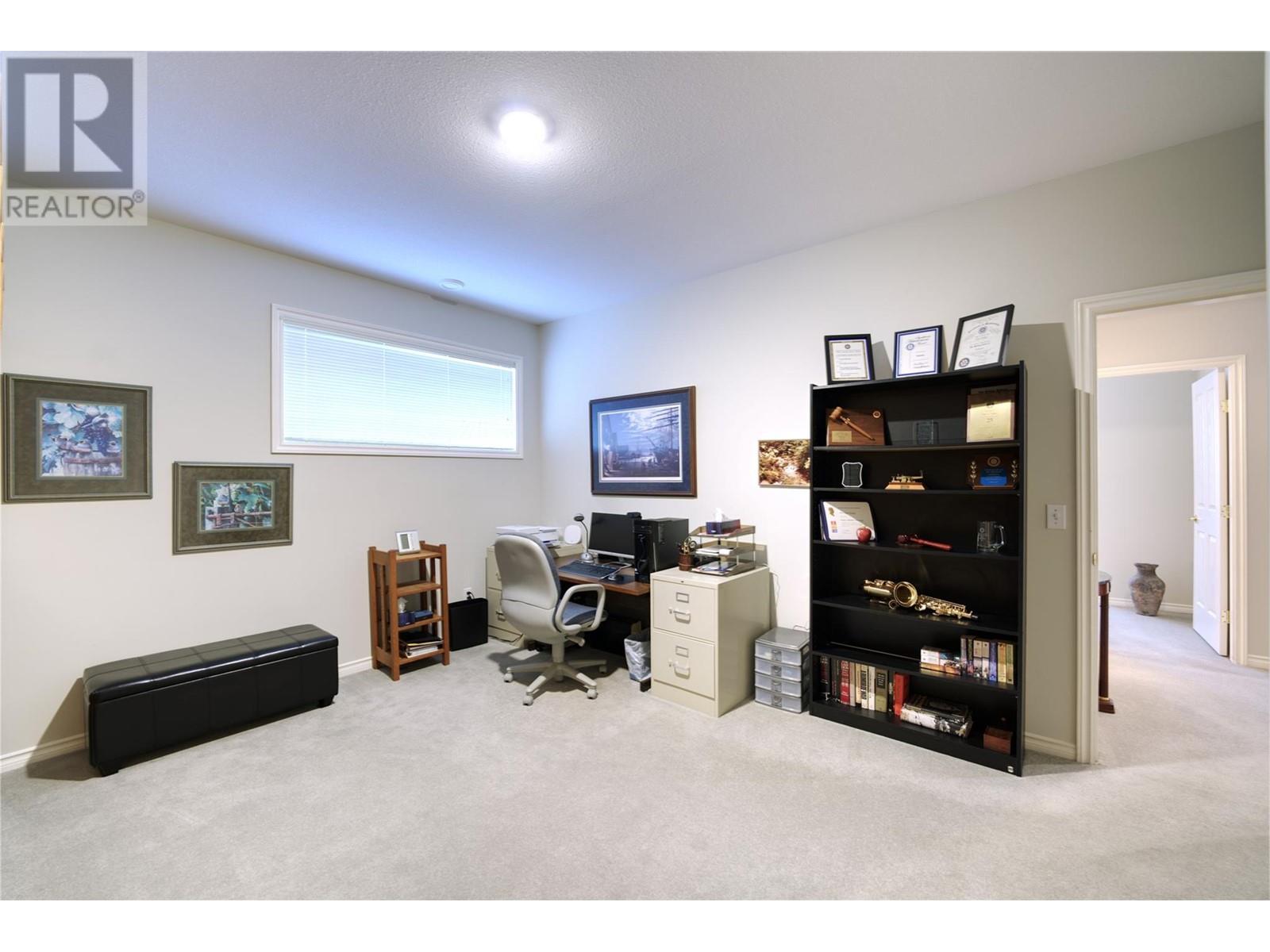 3905 Gallaghers Circle, Kelowna, British Columbia  V1W 3Z9 - Photo 31 - 10345835