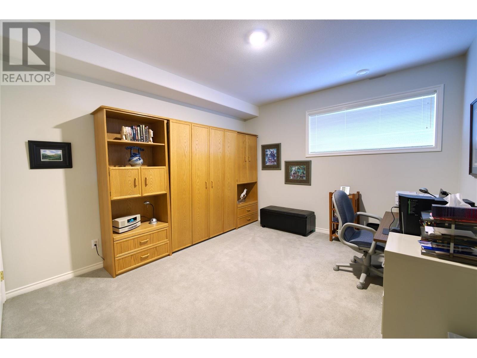 3905 Gallaghers Circle, Kelowna, British Columbia  V1W 3Z9 - Photo 33 - 10345835