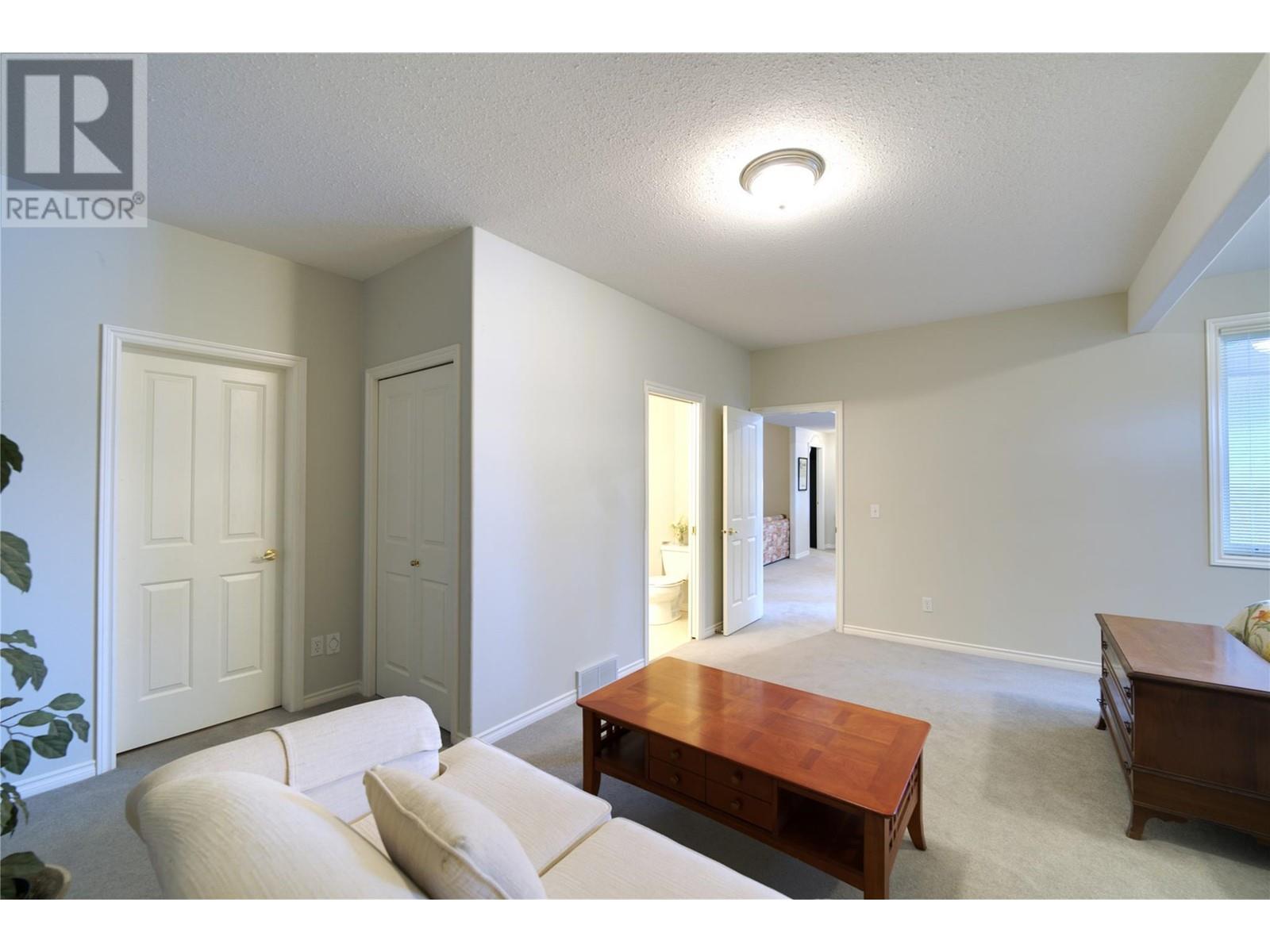 3905 Gallaghers Circle, Kelowna, British Columbia  V1W 3Z9 - Photo 36 - 10345835