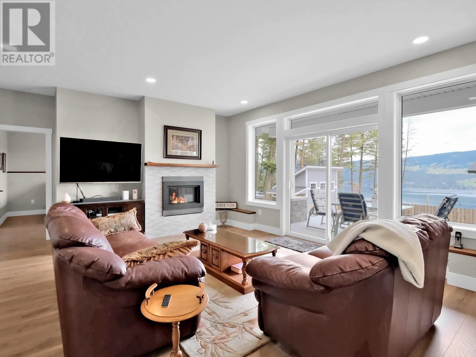 7255 Dunwaters Road, Kelowna, British Columbia  V1Z 3W4 - Photo 34 - 10345565