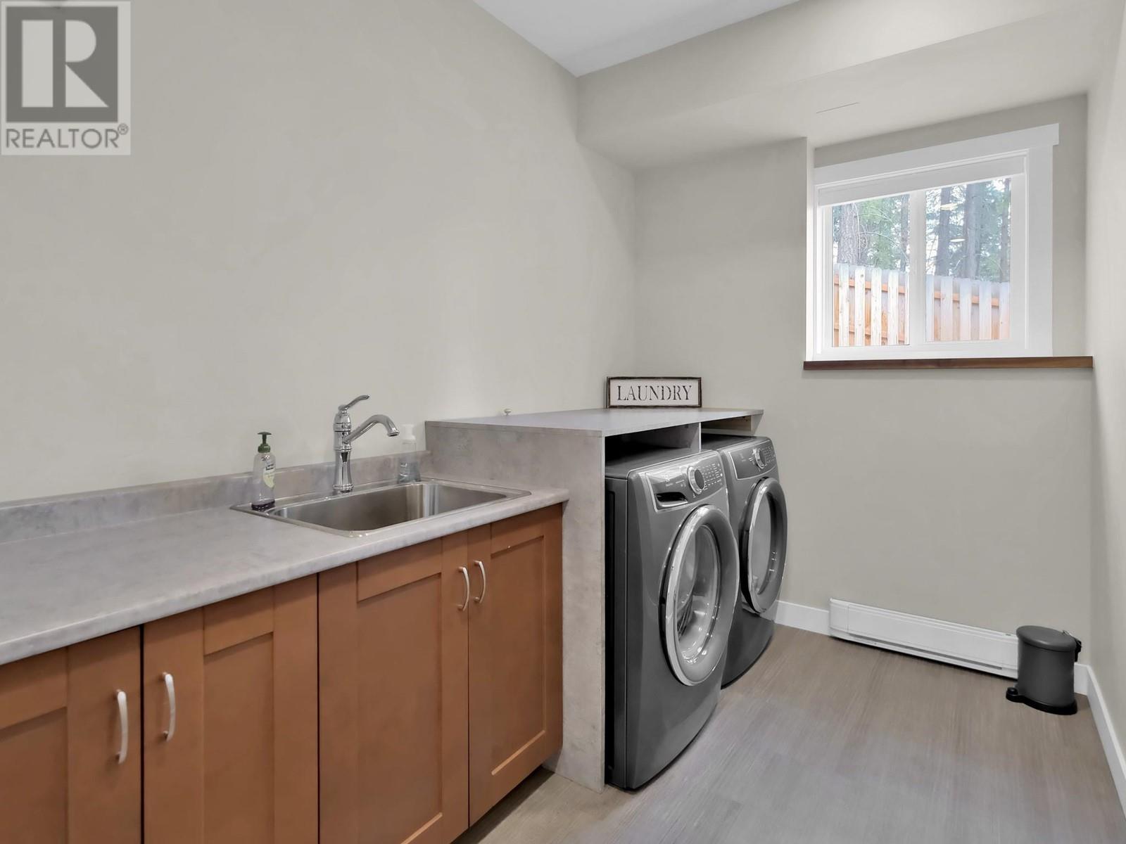 7255 Dunwaters Road, Kelowna, British Columbia  V1Z 3W4 - Photo 39 - 10345565