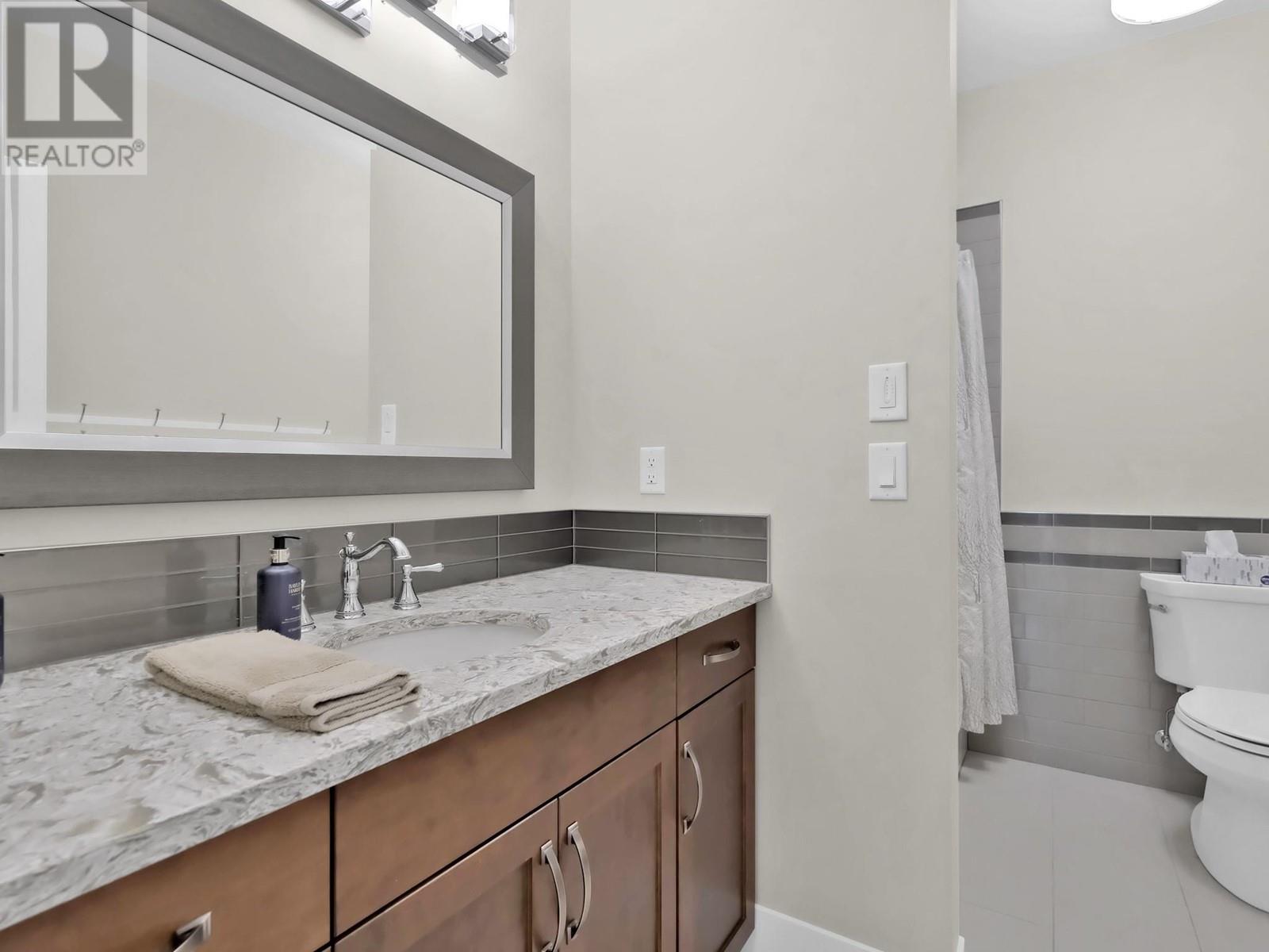 7255 Dunwaters Road, Kelowna, British Columbia  V1Z 3W4 - Photo 40 - 10345565