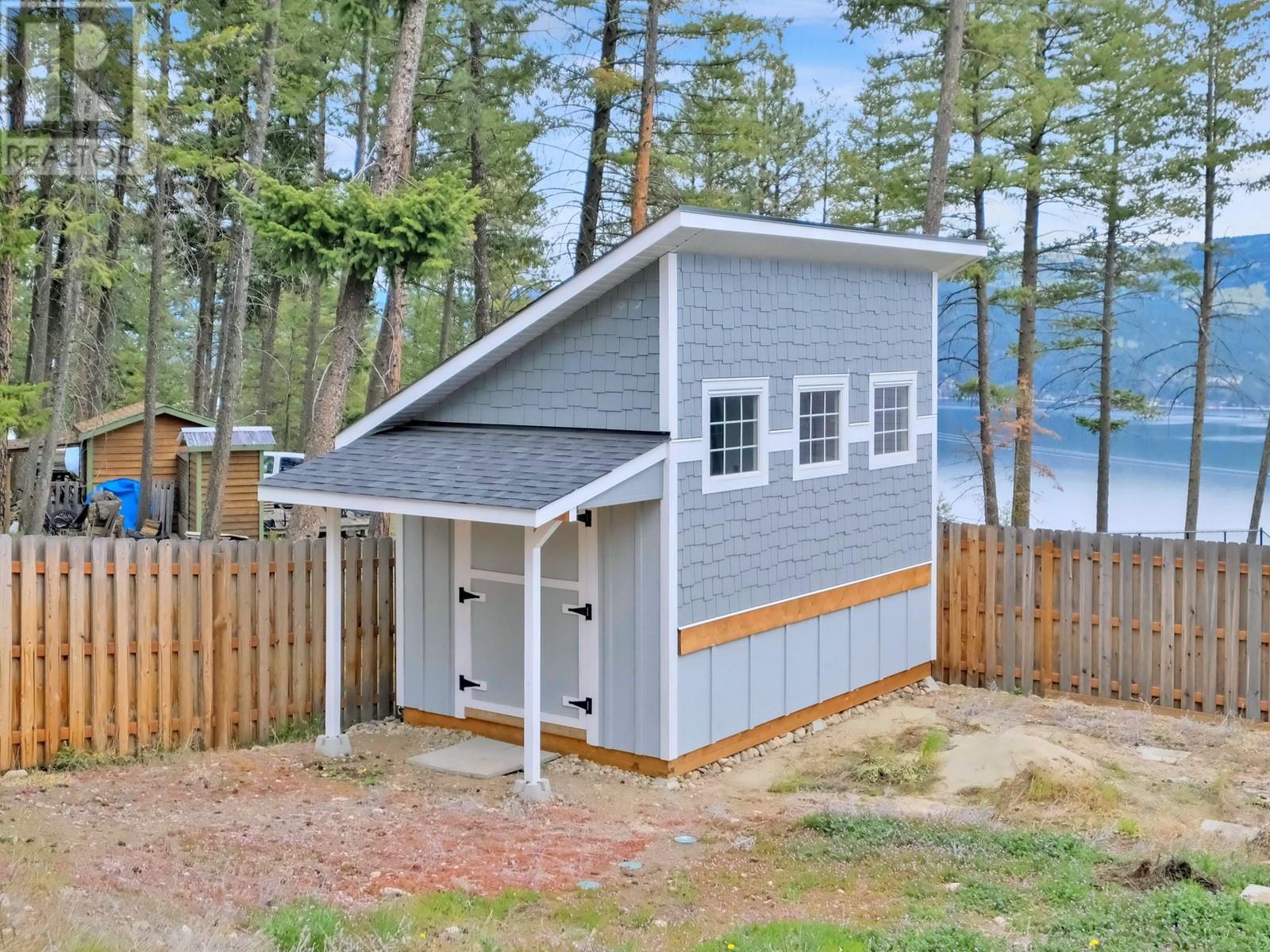 7255 Dunwaters Road, Kelowna, British Columbia  V1Z 3W4 - Photo 43 - 10345565