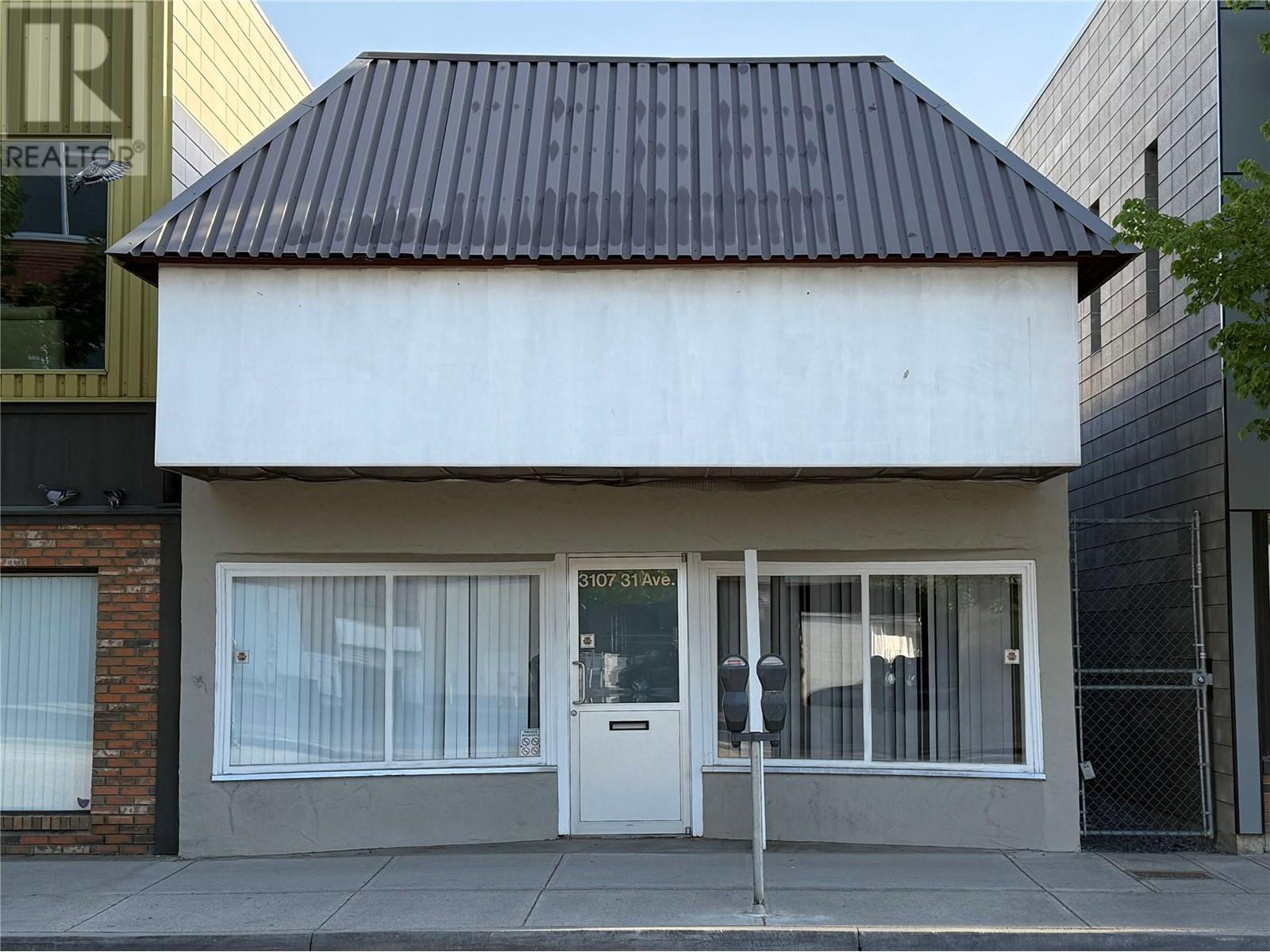 3107 31 Avenue, Vernon, British Columbia  V1T 2G9 - Photo 1 - 10344429