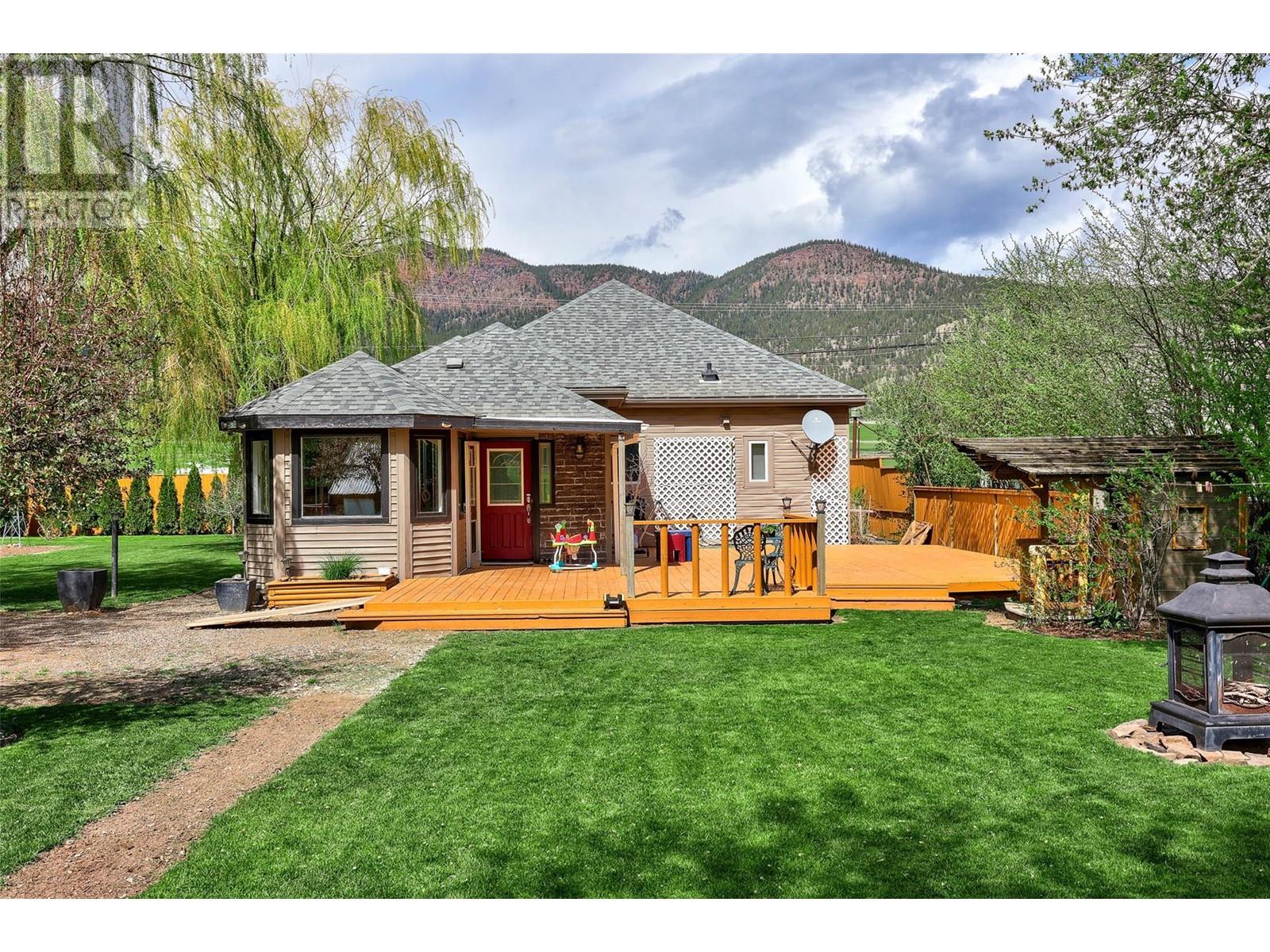5214 Kamloops Vernon Highway, Westwold, British Columbia  V0E 3B1 - Photo 1 - 10345742