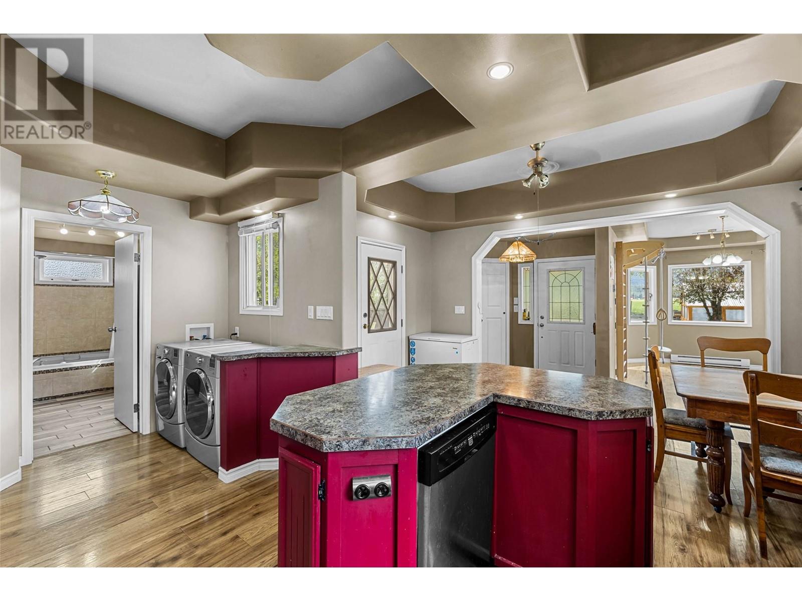 5214 Kamloops Vernon Highway, Westwold, British Columbia  V0E 3B1 - Photo 11 - 10345742
