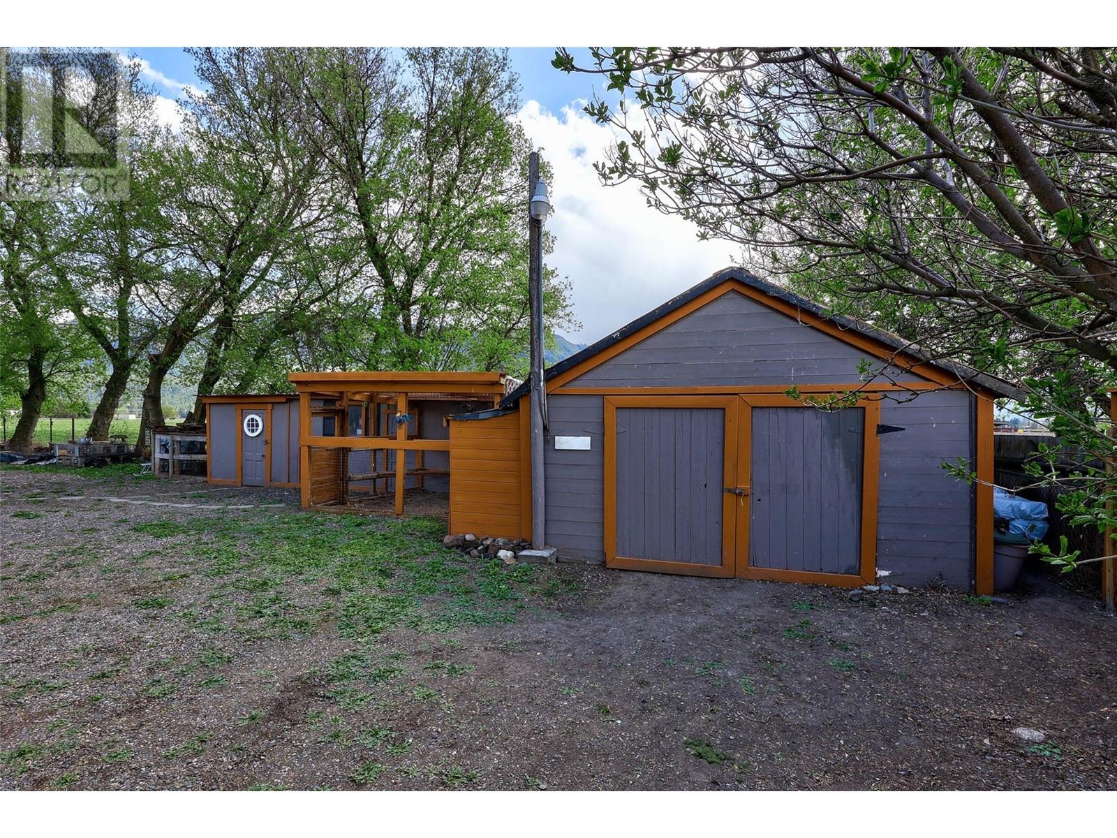 5214 Kamloops Vernon Highway, Westwold, British Columbia  V0E 3B1 - Photo 27 - 10345742
