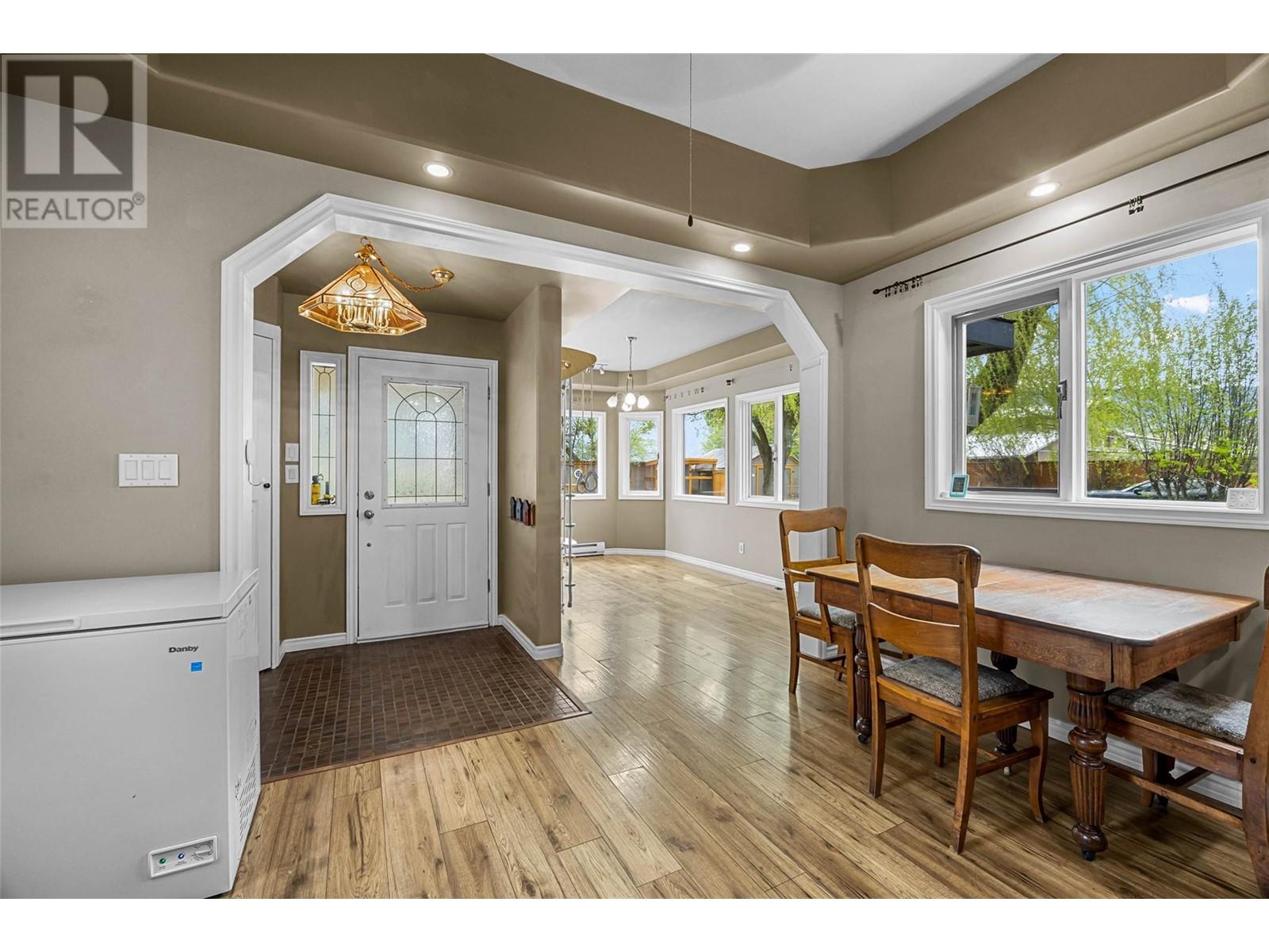 5214 Kamloops Vernon Highway, Westwold, British Columbia  V0E 3B1 - Photo 6 - 10345742